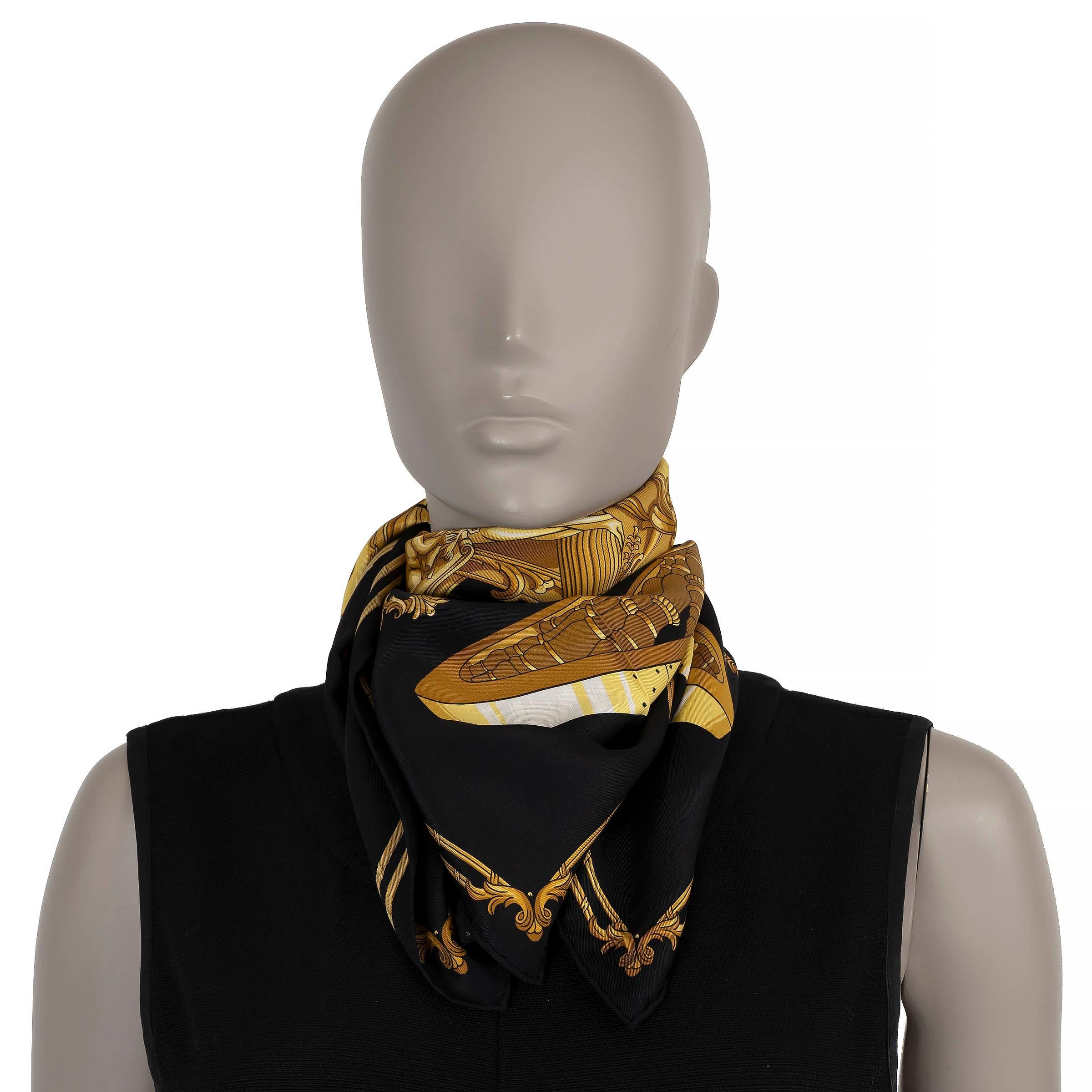 Women's or Men's HERMES black silk GRAND CARROSSE POUR UN AMBASSADEUR 70 VINTAGE Scarf For Sale
