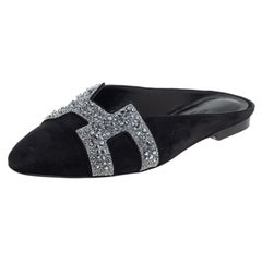 Hermès - Mules Roxane en daim et cristal noir/argenté, taille 37