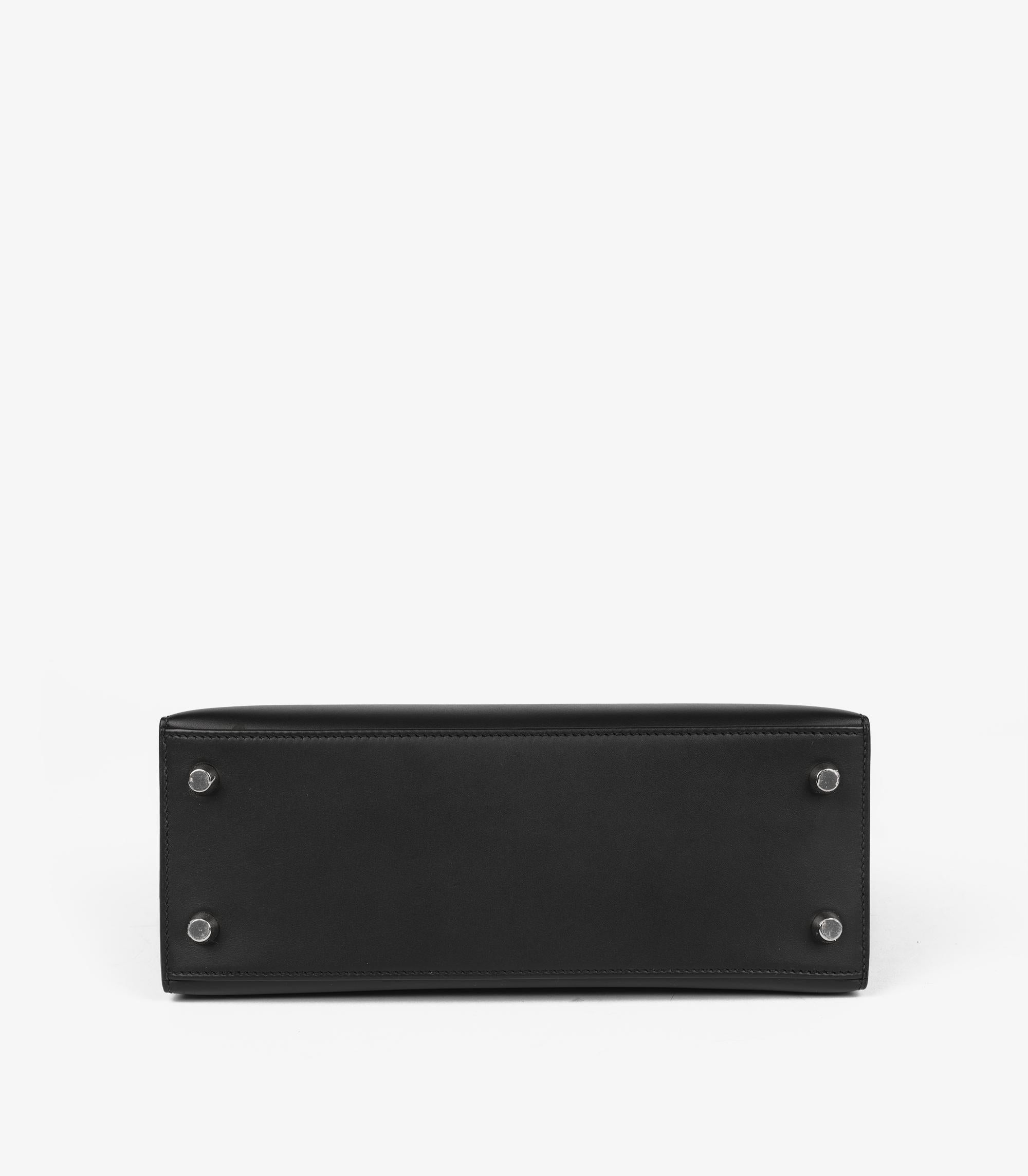 Hermès Black Sombrero Leather Kelly 25cm Sellier For Sale 2