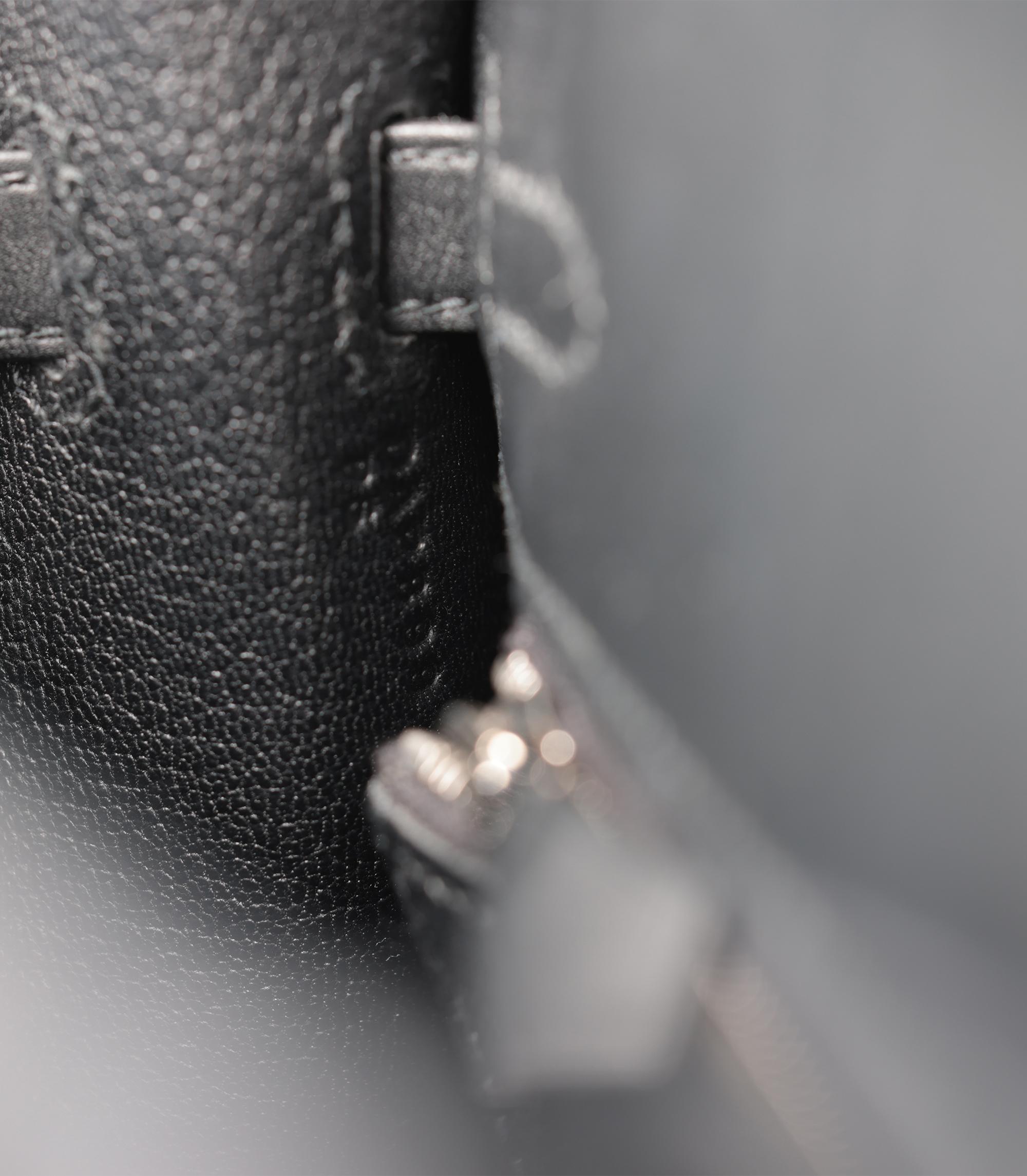 Hermès Black Sombrero Leather Kelly 25cm Sellier For Sale 5