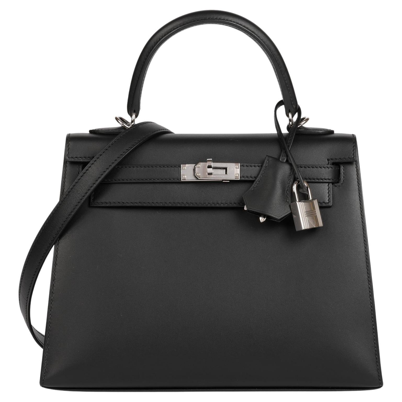 Hermès Black Sombrero Leather Kelly 25cm Sellier For Sale