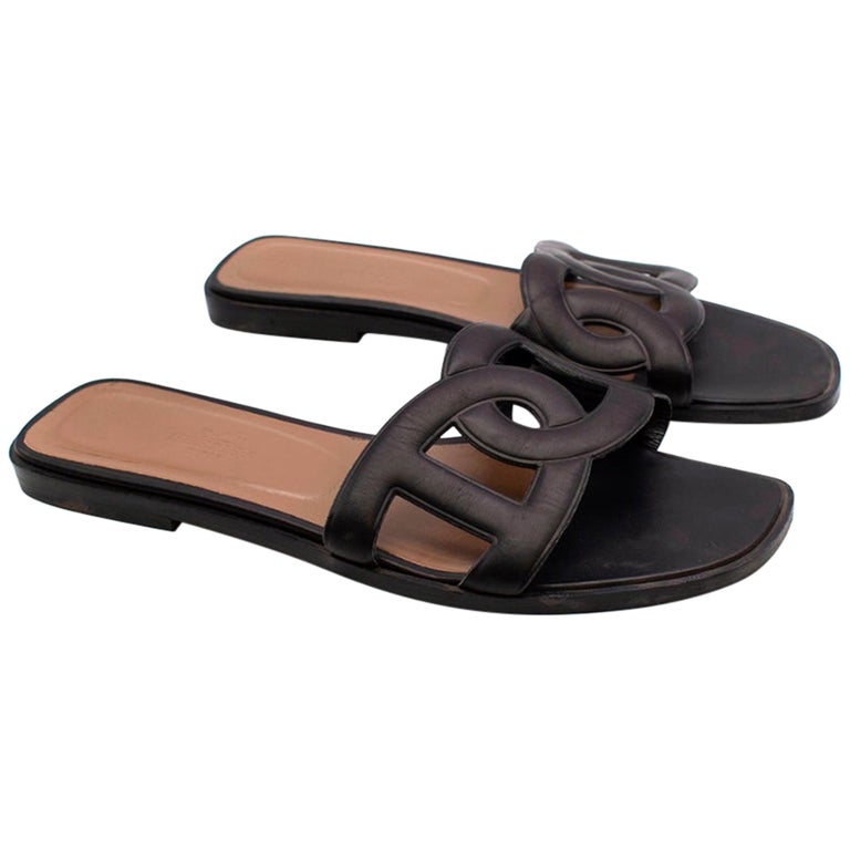 Hermes Black Swift Leather Aloha Sandals - Size 37.5 For Sale at 1stDibs