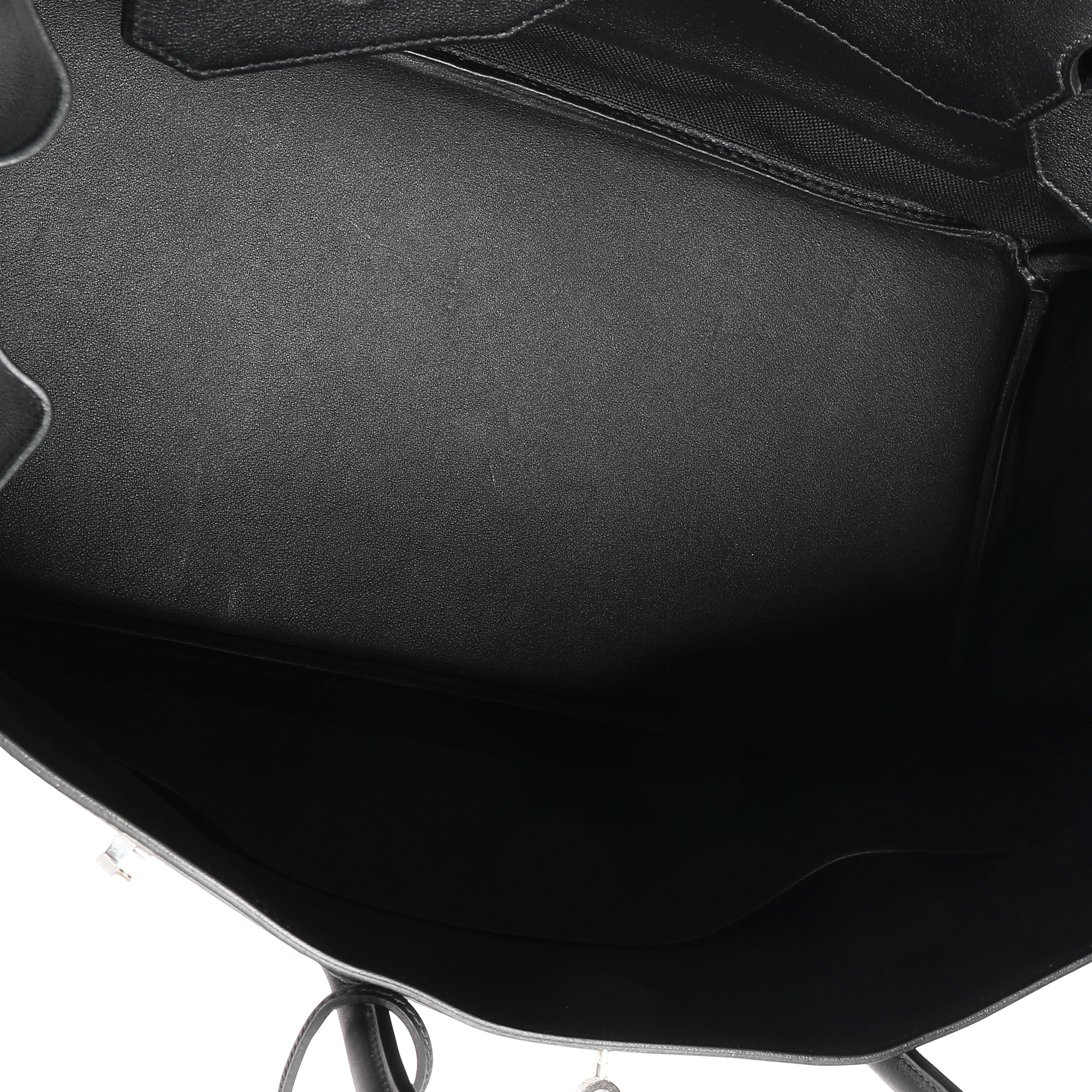 Hermès Black Swift Leather & Ecru Toile Birkin 40 PHW In Excellent Condition In New York, NY