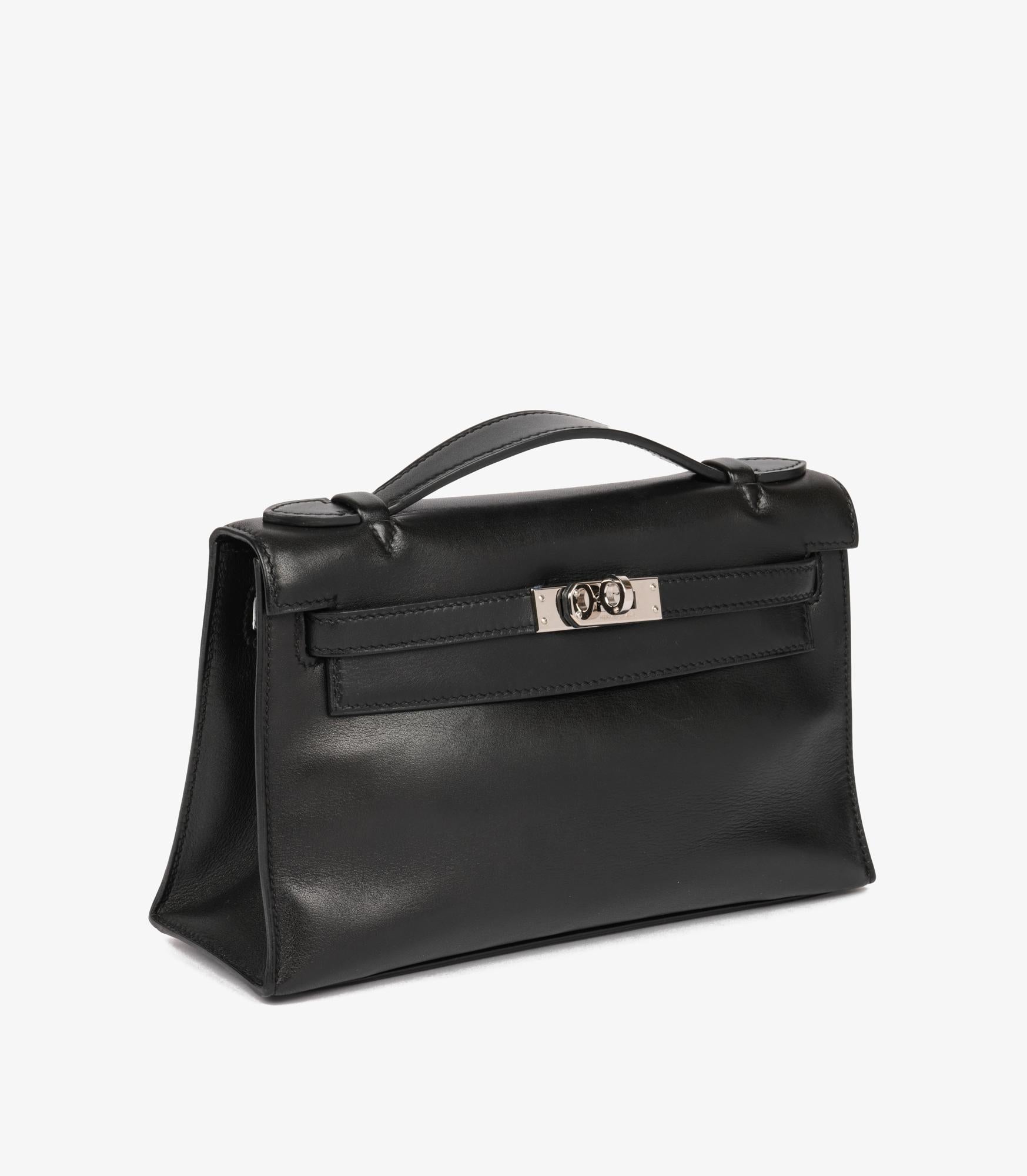 Hermès Black Swift Leather Kelly Pochette In Excellent Condition In Bishop's Stortford, Hertfordshire