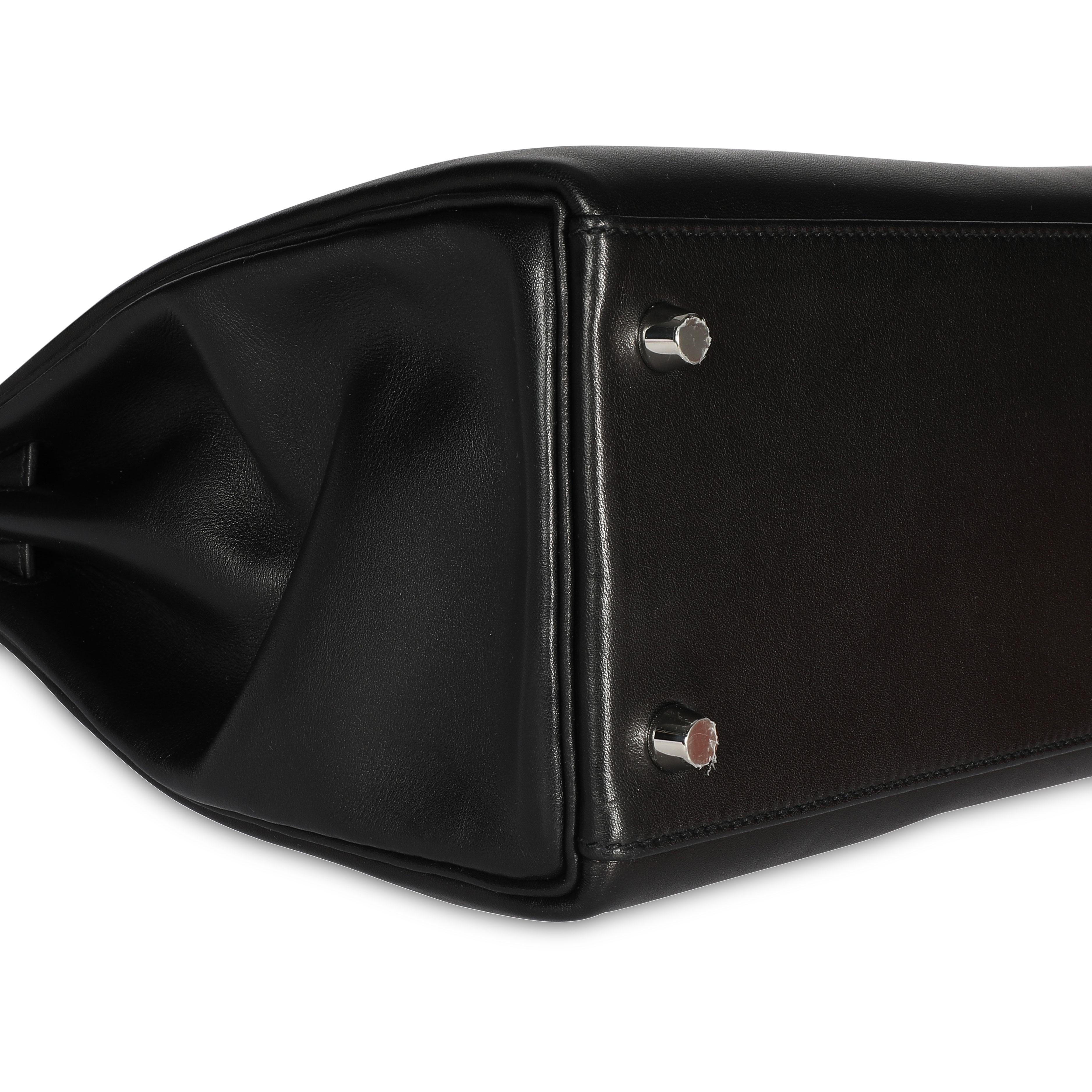 Hermès Black Swift Leather Retourne Kelly 28 with Palladium Hardware In Excellent Condition In New York, NY
