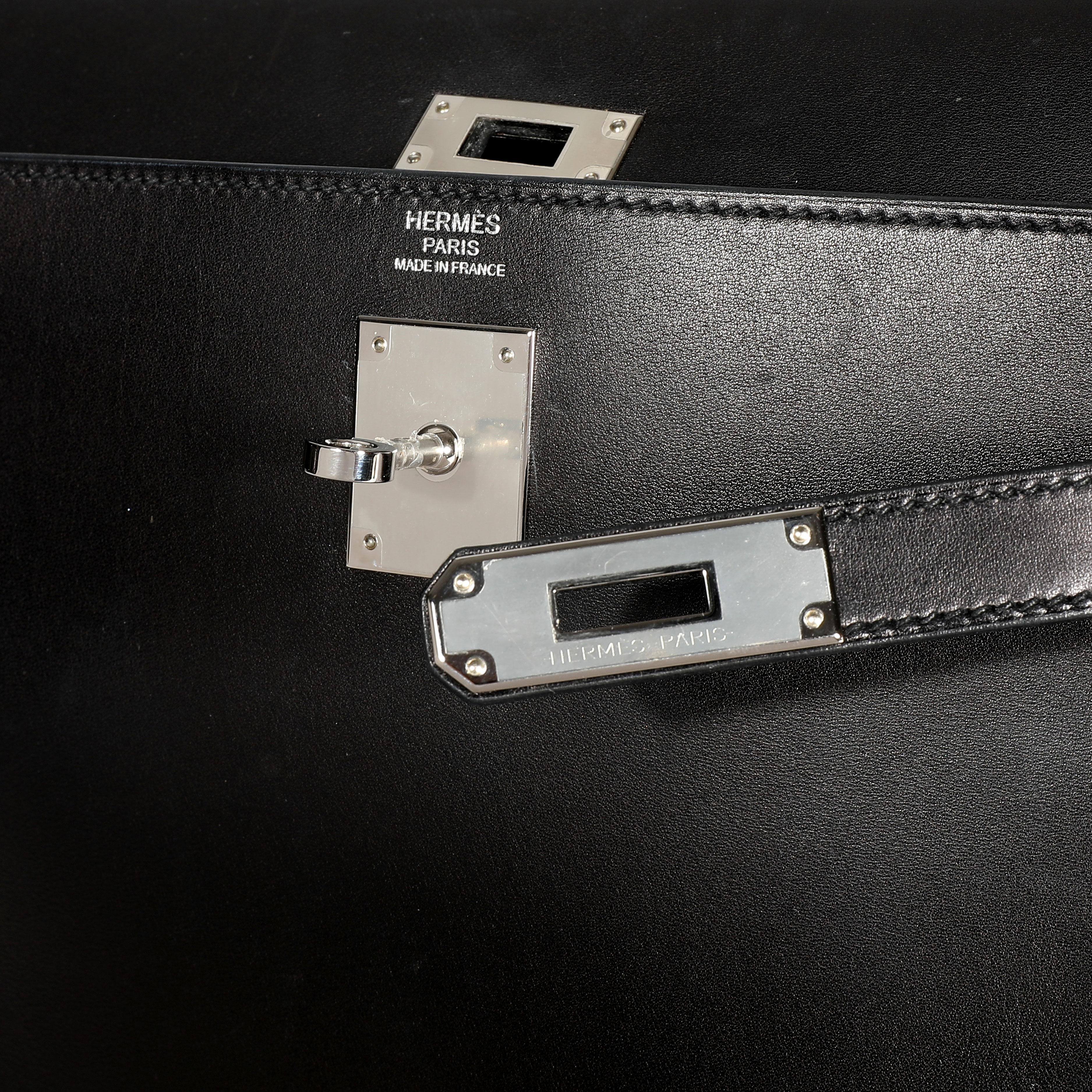 Hermès Black Swift Leather Retourne Kelly 28 with Palladium Hardware 3