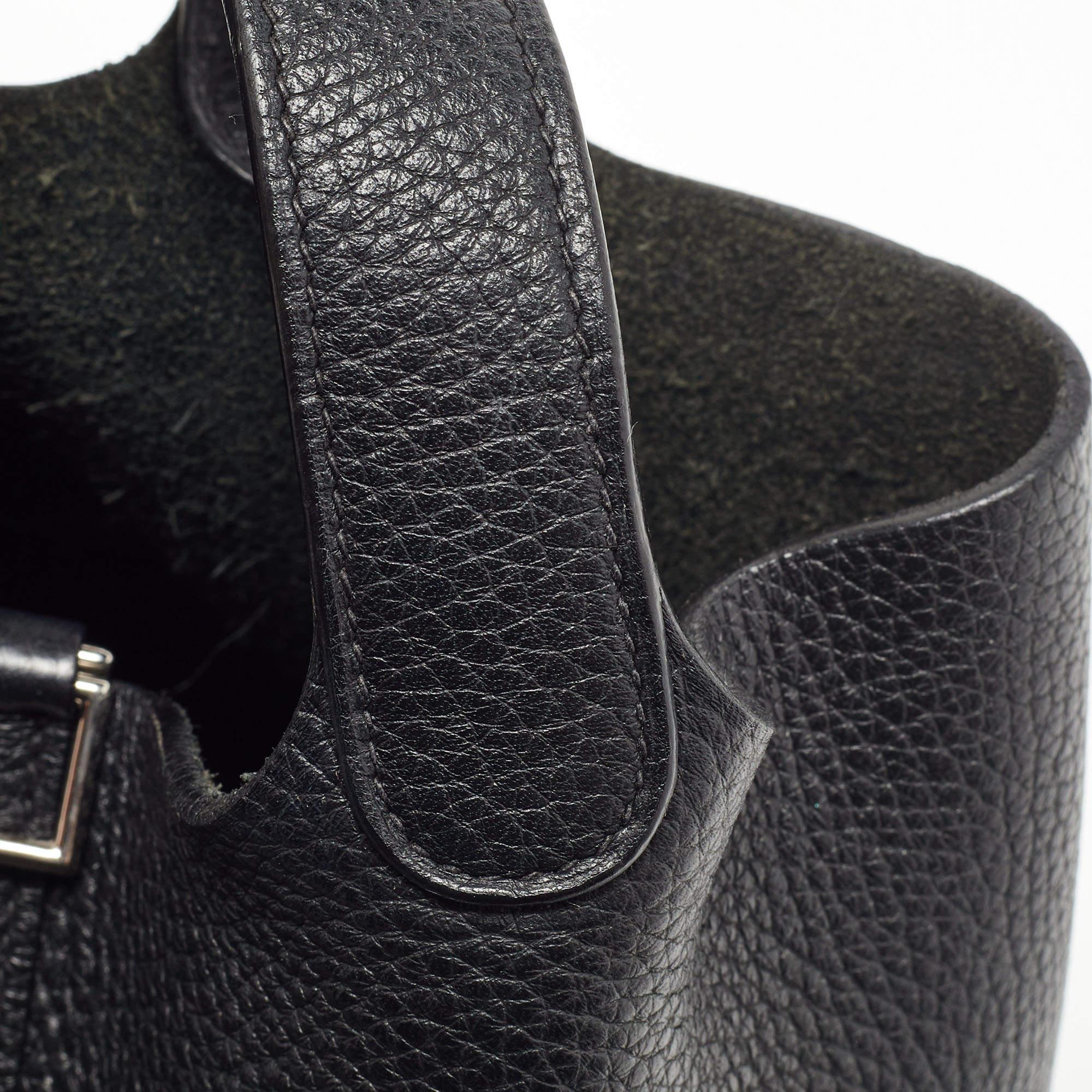 Hermes Taurillion Clemence Schwarze Tasche aus Leder mit Picotinschloss 18 aus Leder im Angebot 1