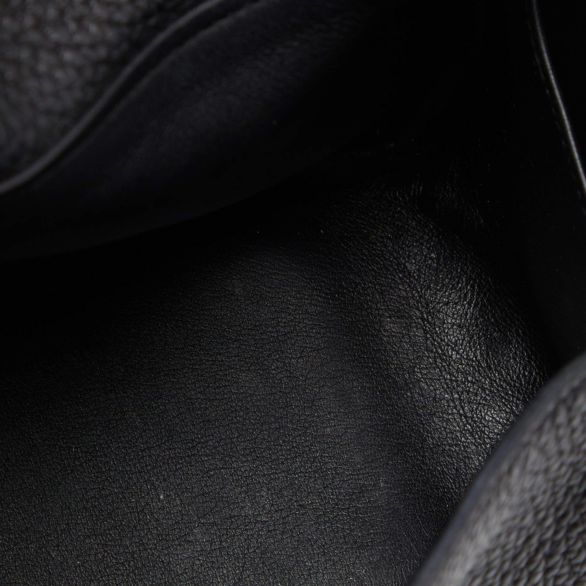 Hermès Black Taurillon Clemence Leather Gold Finish Mini Lindy Bag 5