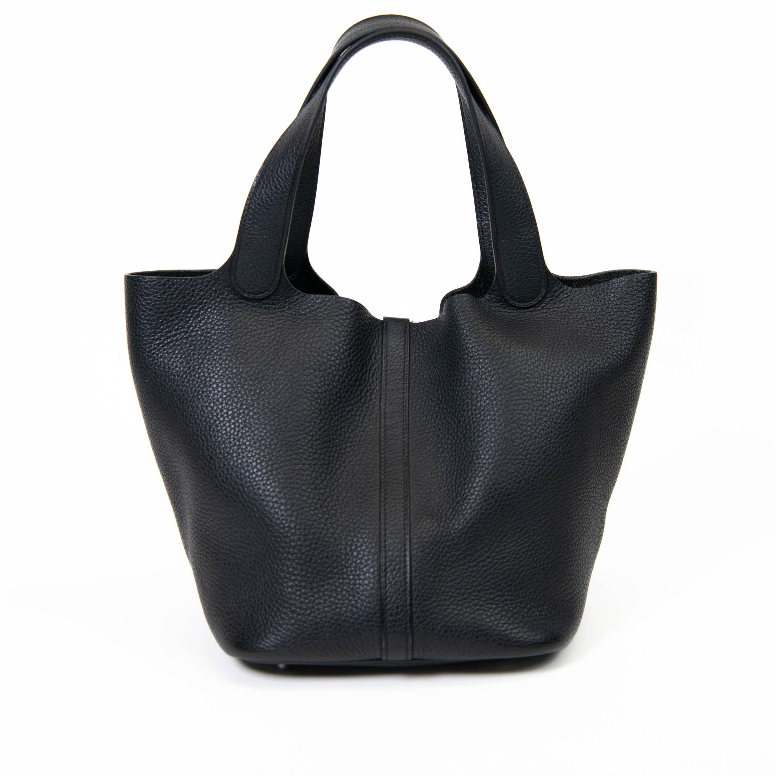 Hermes Black Taurillon Clemence Leather Picotin Lock 22 MM In Excellent Condition For Sale In Corona Del Mar, CA