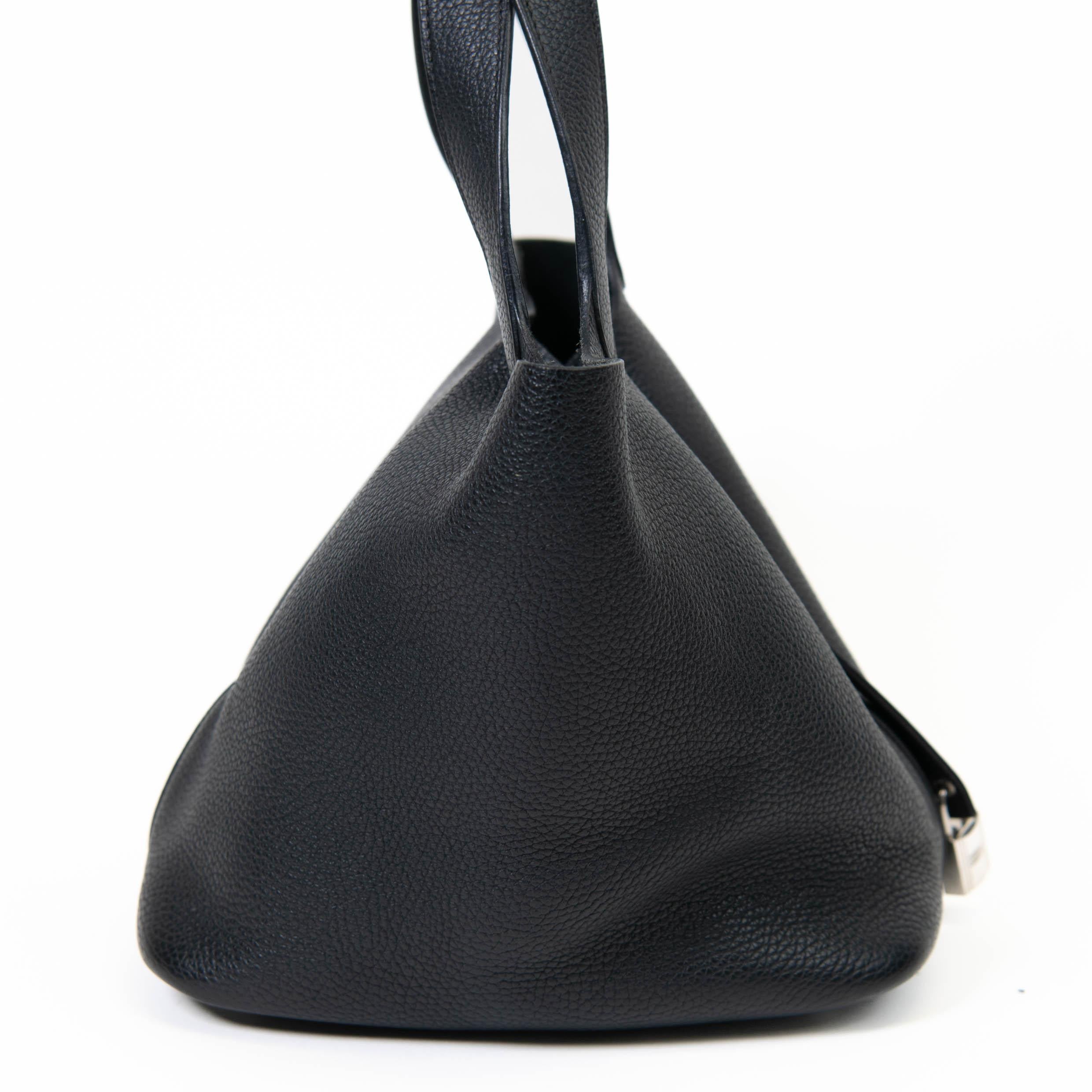 Hermes Black Taurillon Clemence Leather Picotin Lock 22 MM For Sale 1