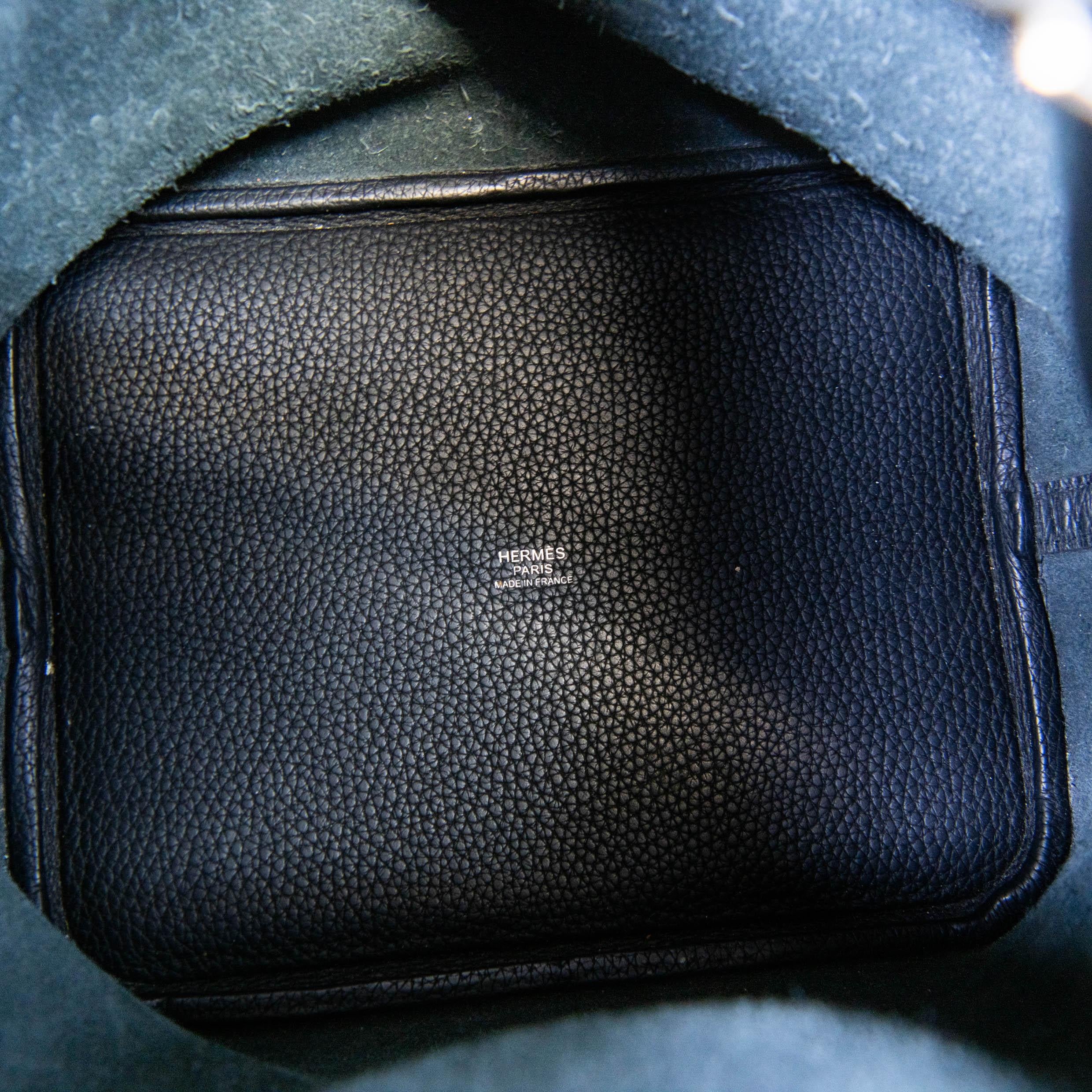 Hermes Black Taurillon Clemence Leather Picotin Lock 22 MM For Sale 5