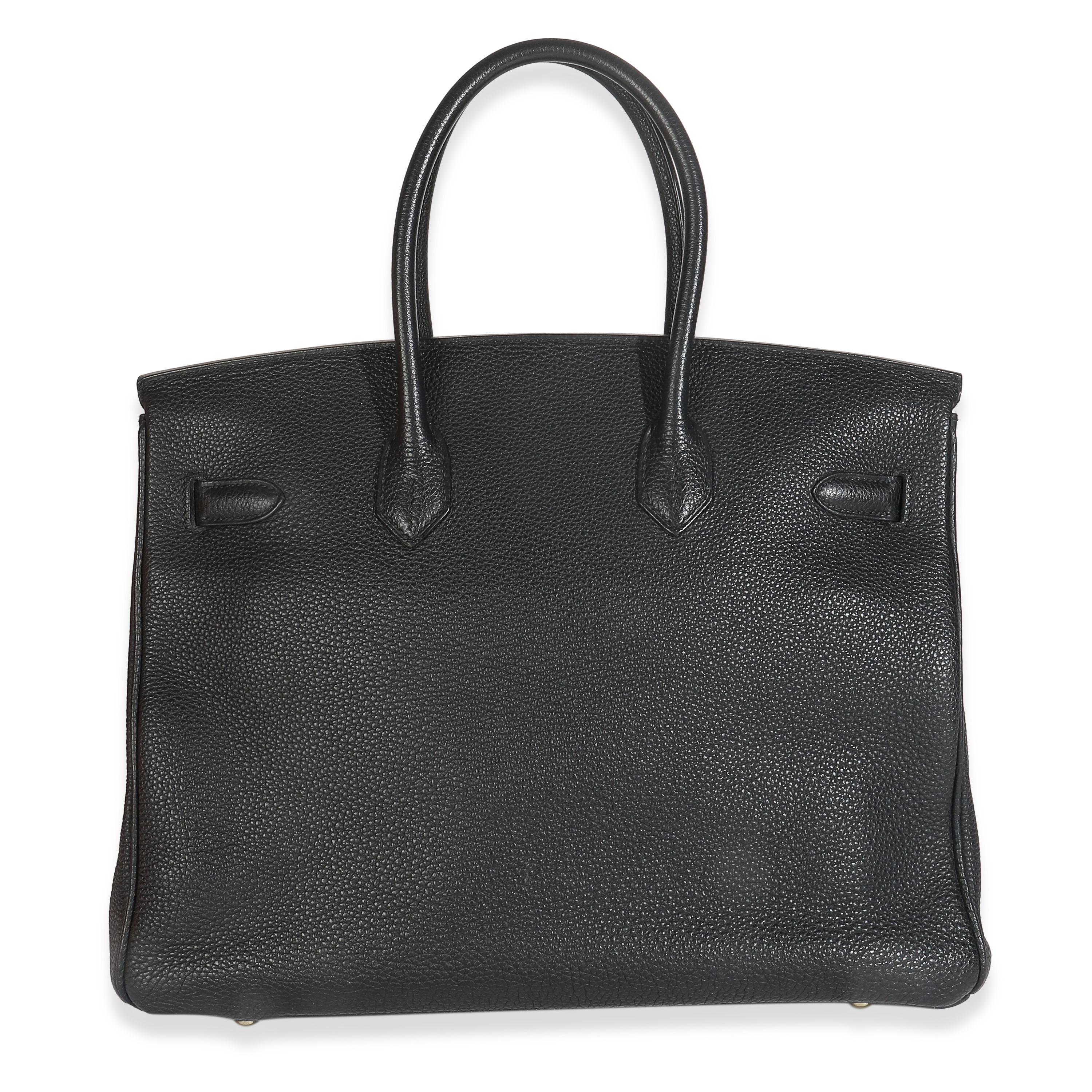 Hermès Schwarz Togo Birkin 35 GHW
SKU: Z148362

Beschreibung des Zustands: Die schwer fassbare Birkin Bag von Hermès wurde entworfen, nachdem der damalige künstlerische Leiter Jean-Louis Dumas auf einem Flug von Paris nach London neben Jane Birkin