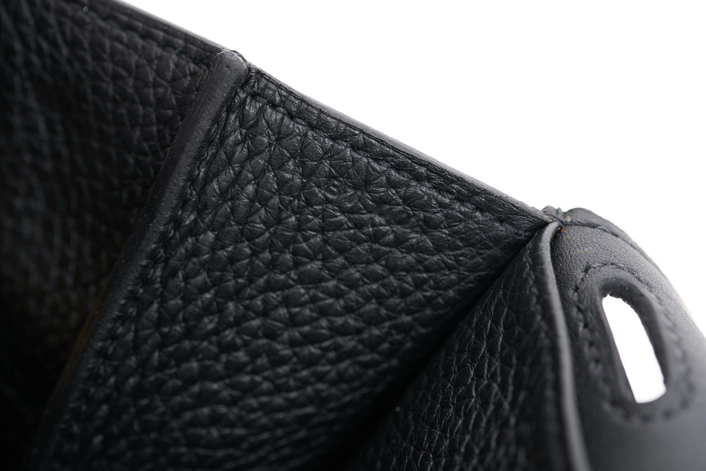 Hermès Black Halzan 31 Caban For Sale 3