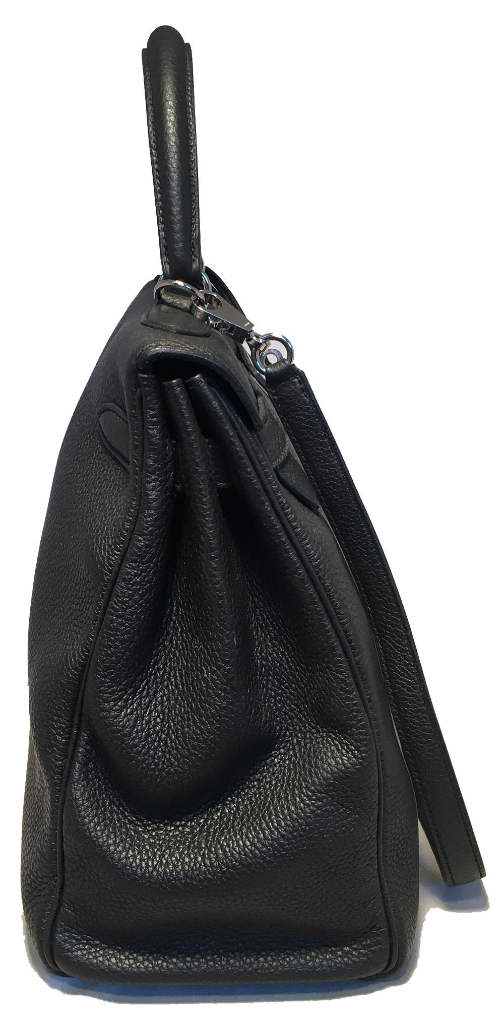 Hermes Black Togo Leather 35 cm Kelly Bag with Strap In Excellent Condition In Philadelphia, PA