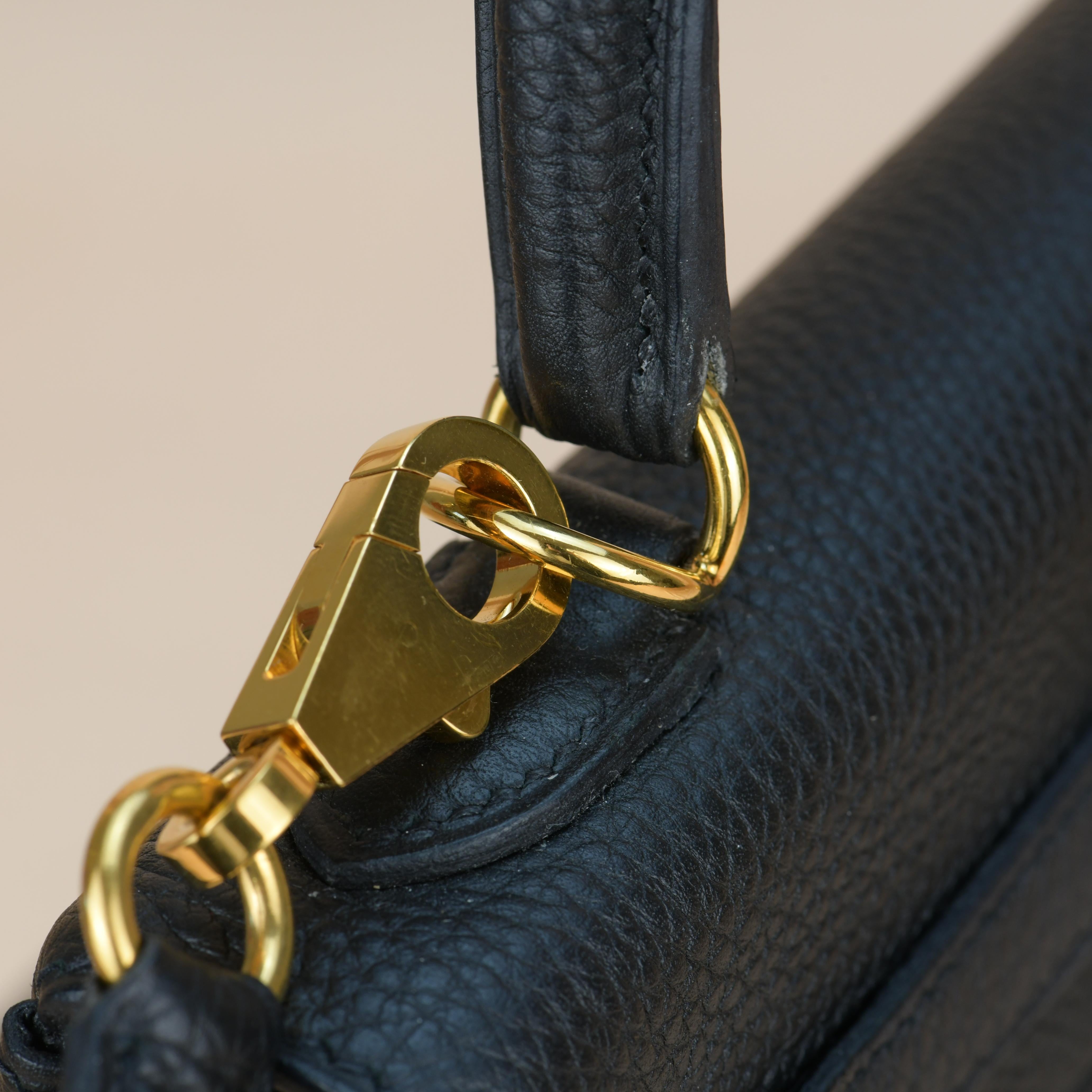 Women's Hermes Black Togo Leather Gold Hardware Kelly 25 Bag