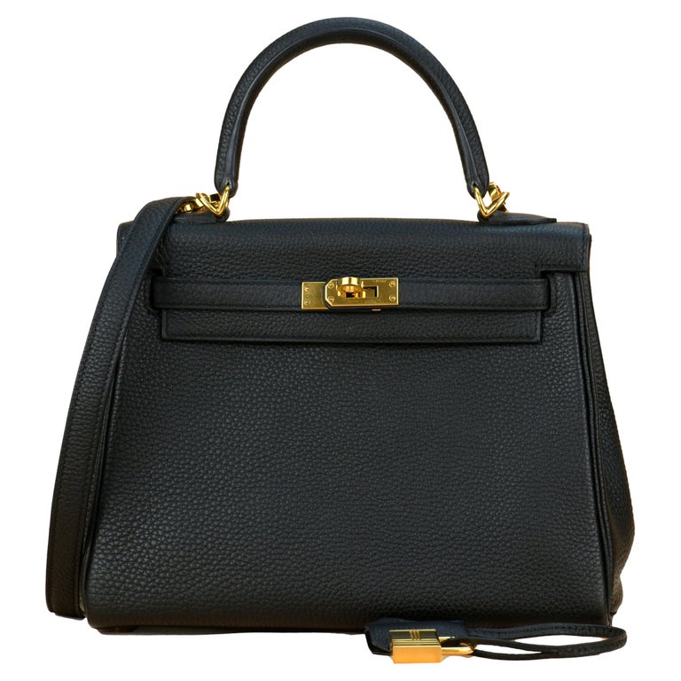 hermes-black-togo-leather-gold-hardware-kelly-25-bag-for-sale-at-1stdibs