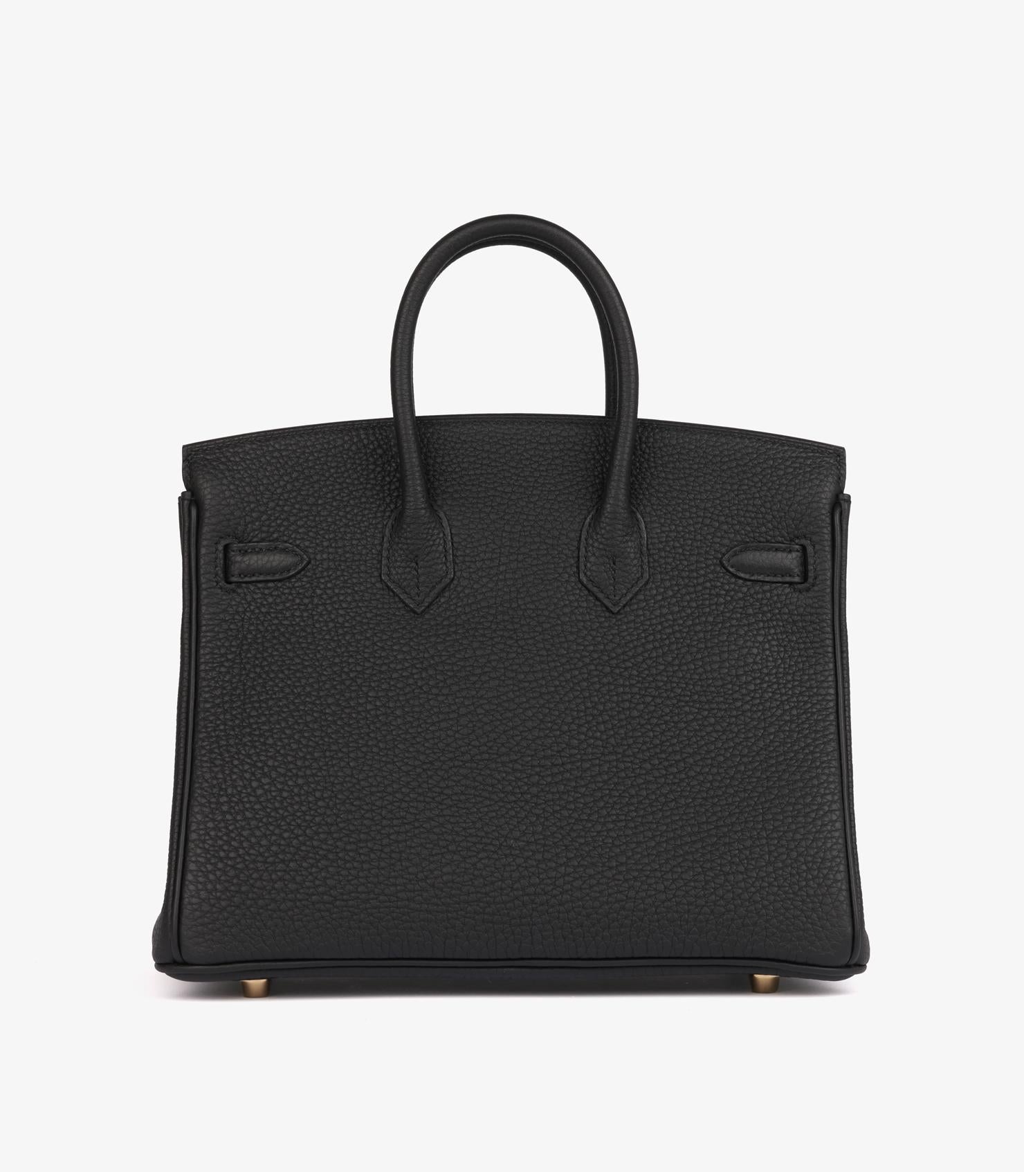 Donna Hermès Birkin 25cm in pelle nera Togo Retourne in vendita