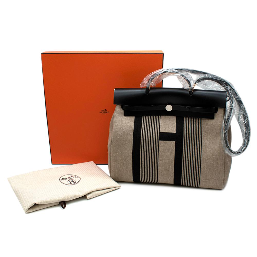 Hermes Black Vache Hunter & Toile Vibration Canvas Herbag PHW In New Condition For Sale In London, GB
