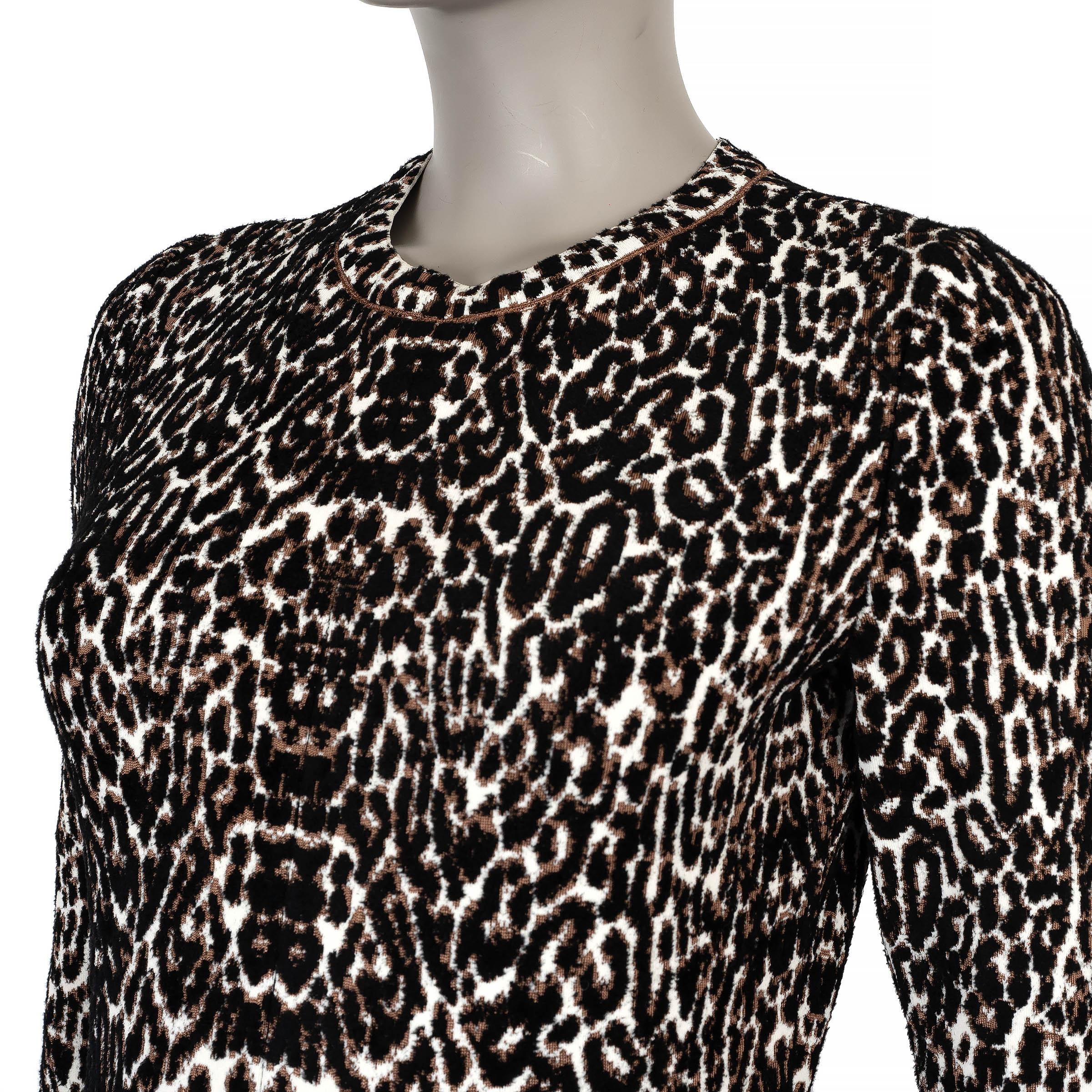 HERMES black white brown 2022 LEOPARD JACQUARD KNIT Jumpsuit S In Excellent Condition For Sale In Zürich, CH