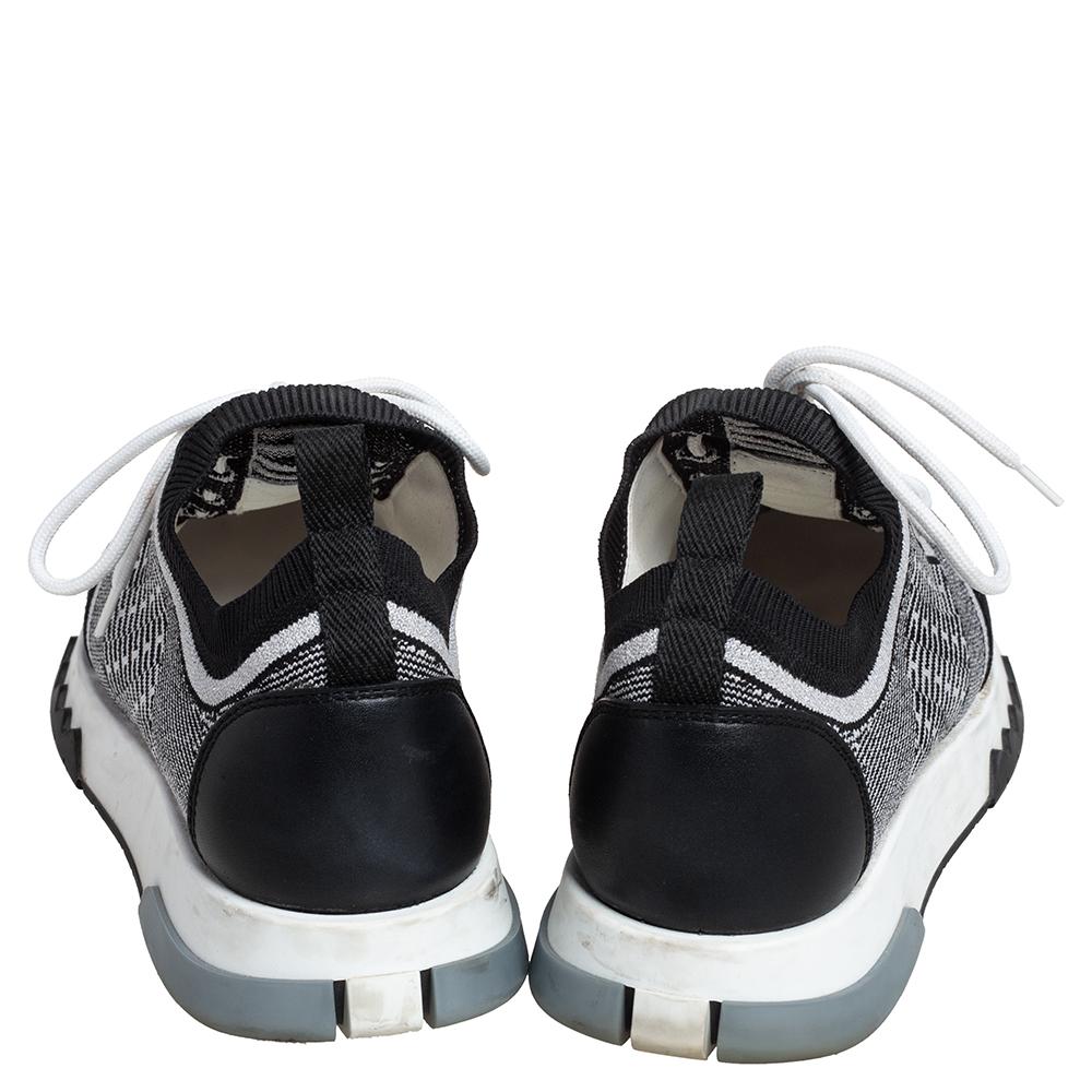 Hermes Black/White Suede And Knit Fabric Addict Sneakers Size 37 In Good Condition In Dubai, Al Qouz 2