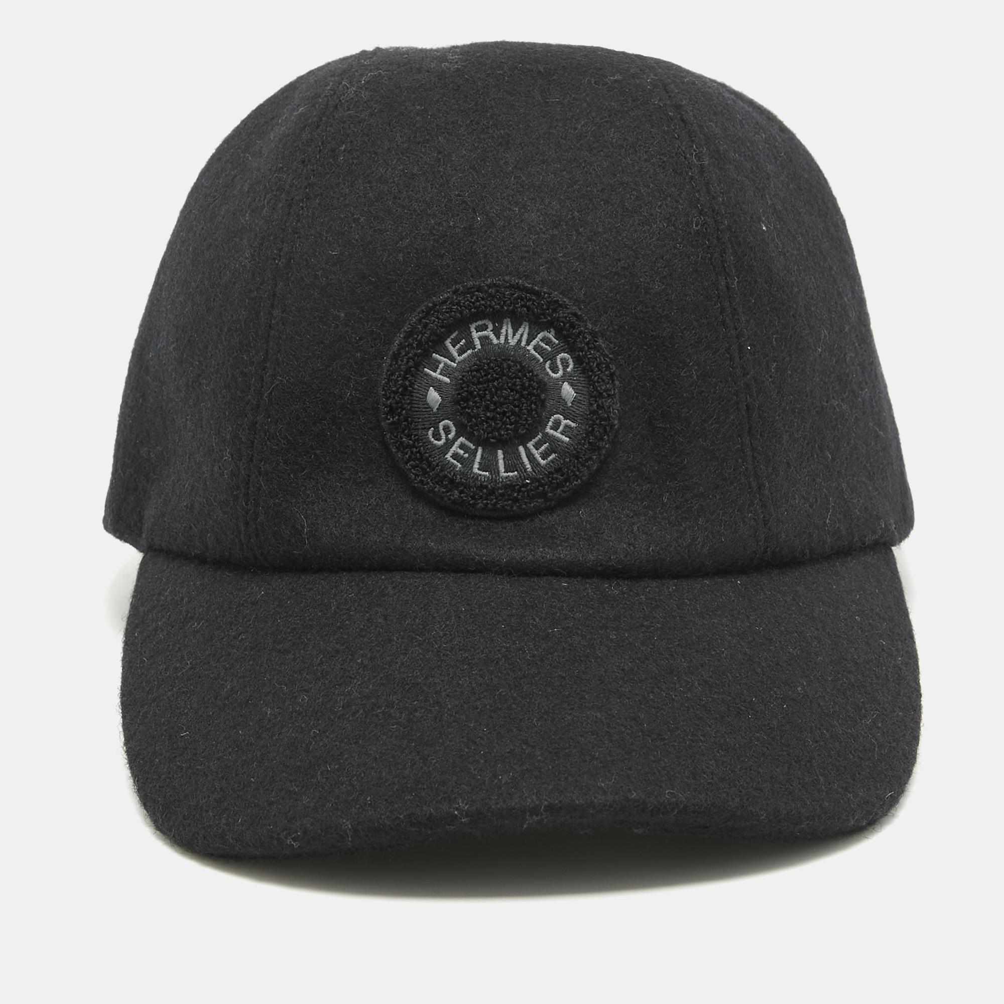 Caps are an ideal style statement with casual outfits. This Hermes piece is made from quality materials and features signature elements. This piece will be a smart addition to your cap collection.

