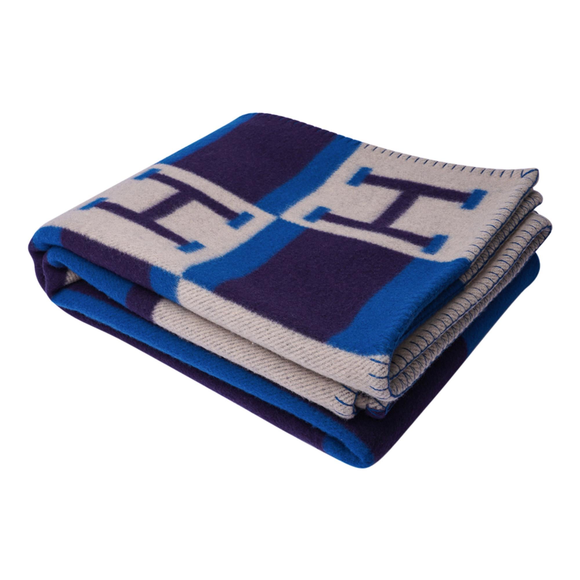 Women's or Men's Hermes Blanket Avalon Bayadere Blue Marine Throw New For Sale