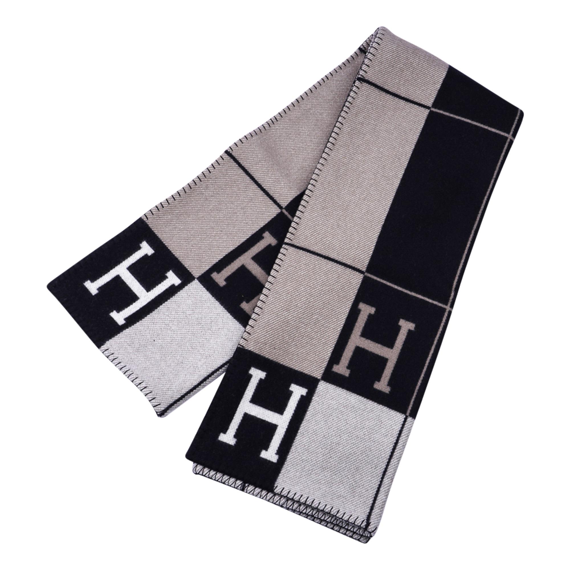 Gray Hermes Blanket Avalon III Black/ Ecru Throw Blanket New w/Box