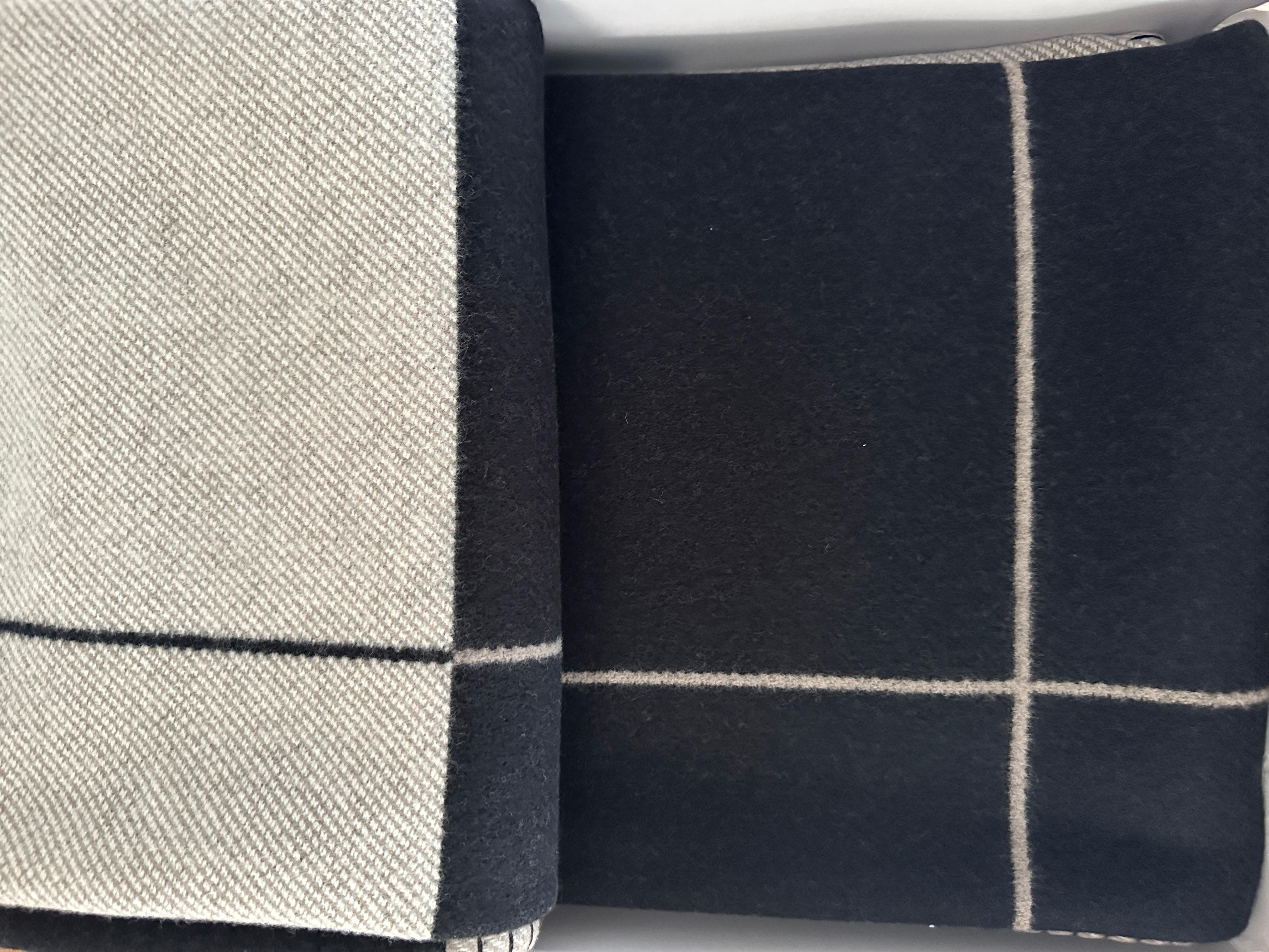 hermes blanket colors