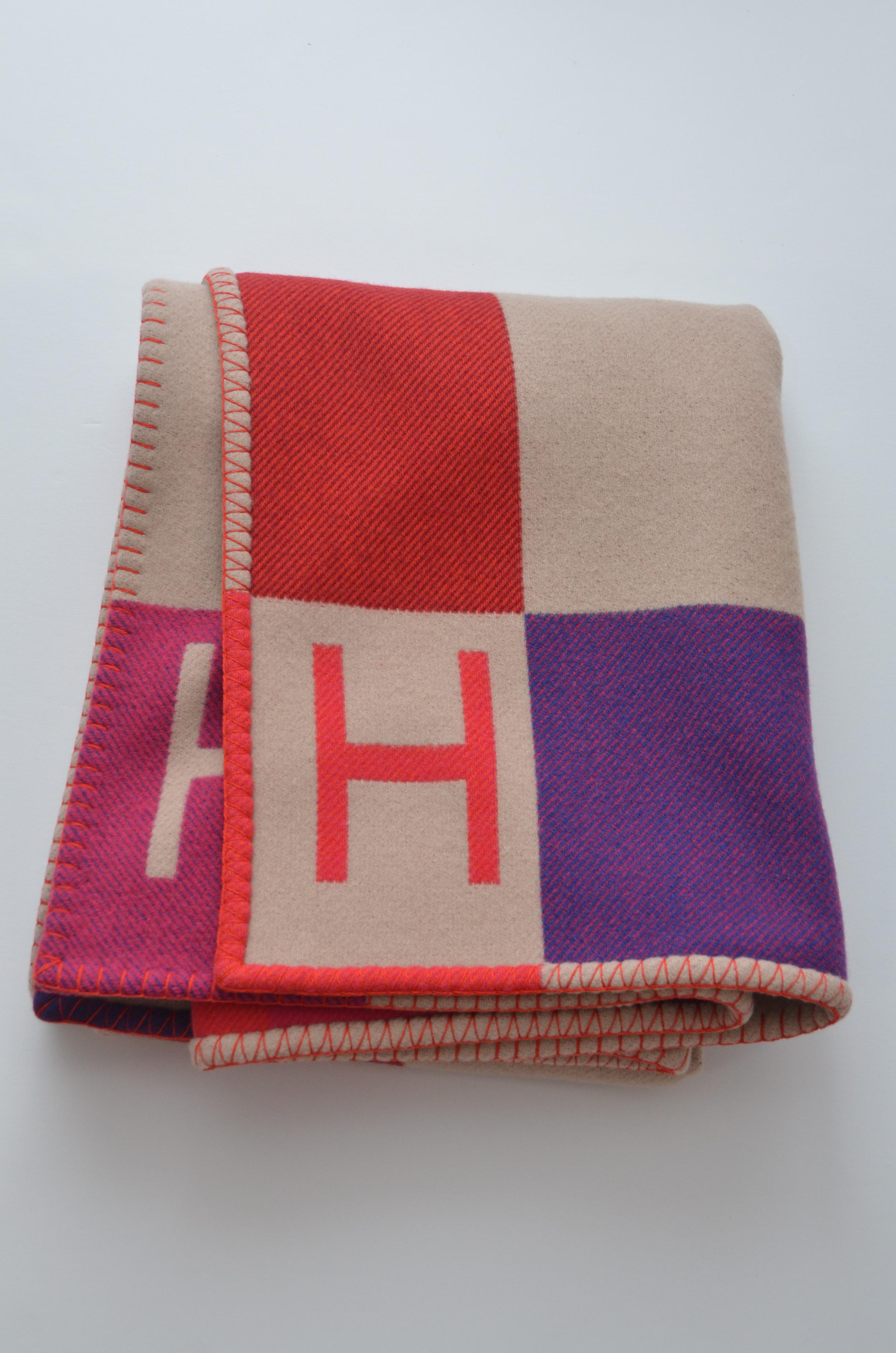 Pink Hermes Blanket Avalon Vibration  Signature H  Beige Fuchsia Throw  New With Box 
