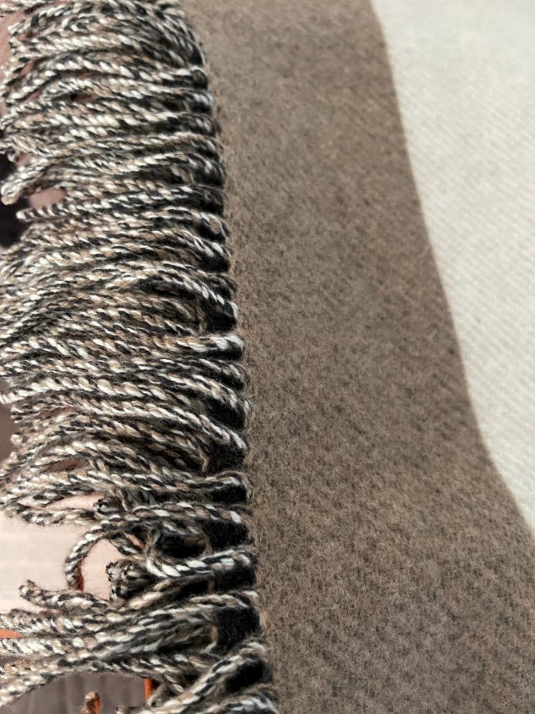 Hermes Blanket Brides de Gala Cashmere and Wool en Nuevo estado para la venta en West Chester, PA