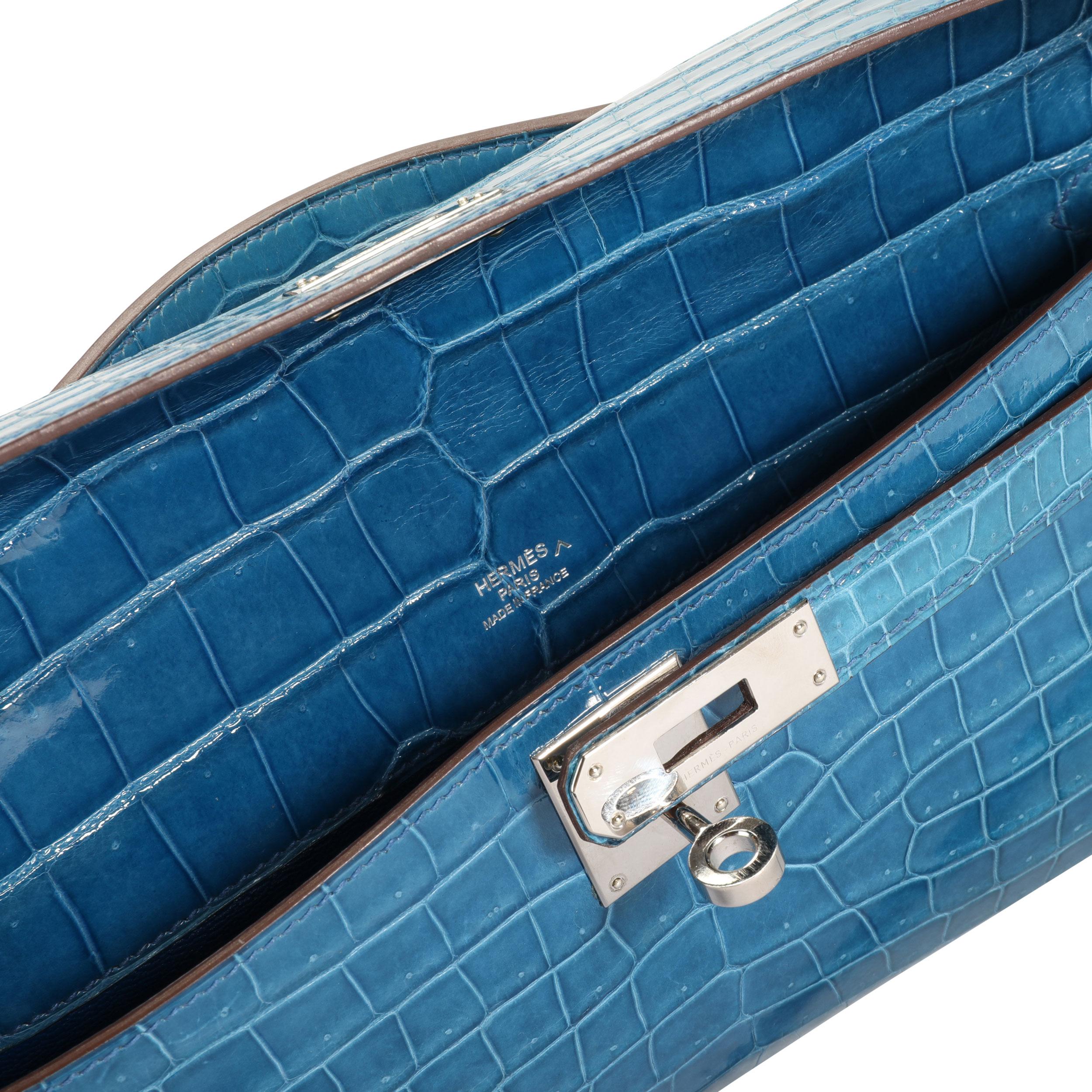 Hermès Bleu Brighton Shiny Porosus Crocodile Kelly Cut PHW In Good Condition In New York, NY