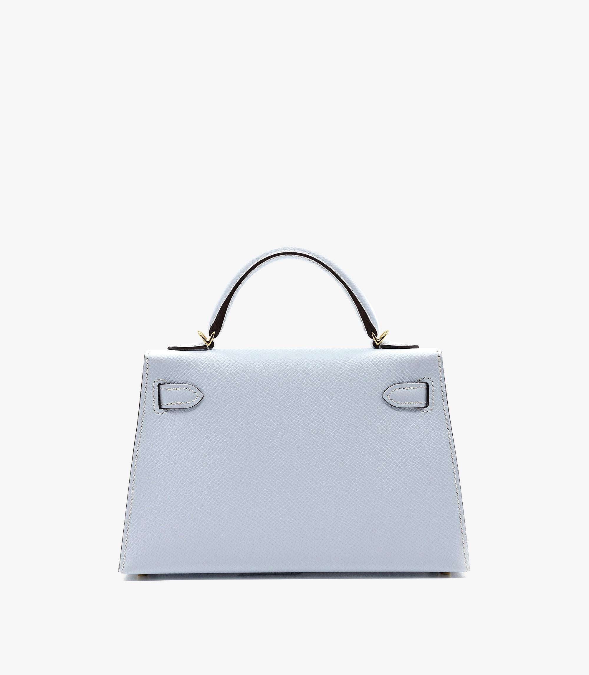 Hermès Bleu Brume Epsom Leather Kelly 20cm II Sellier In New Condition In Bishop's Stortford, Hertfordshire