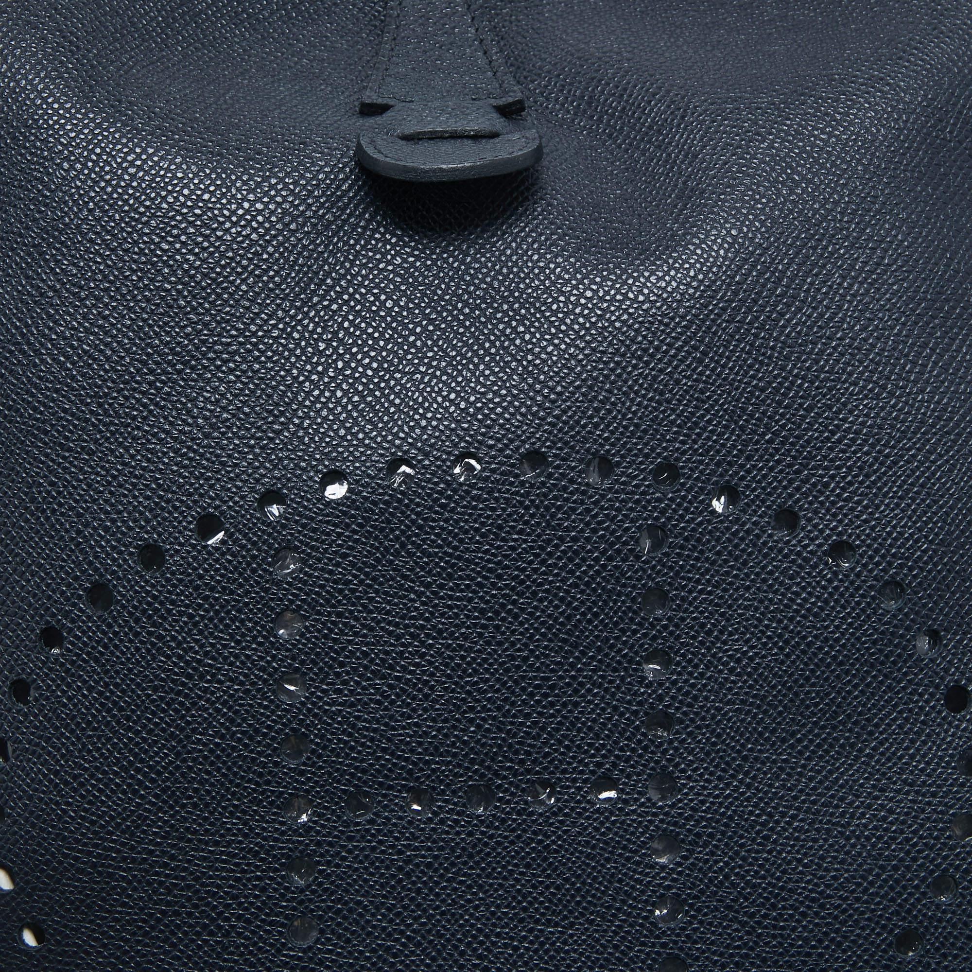 Hermès Bleu Buit Epsom Leather Evelyne III PM Bag en vente 2