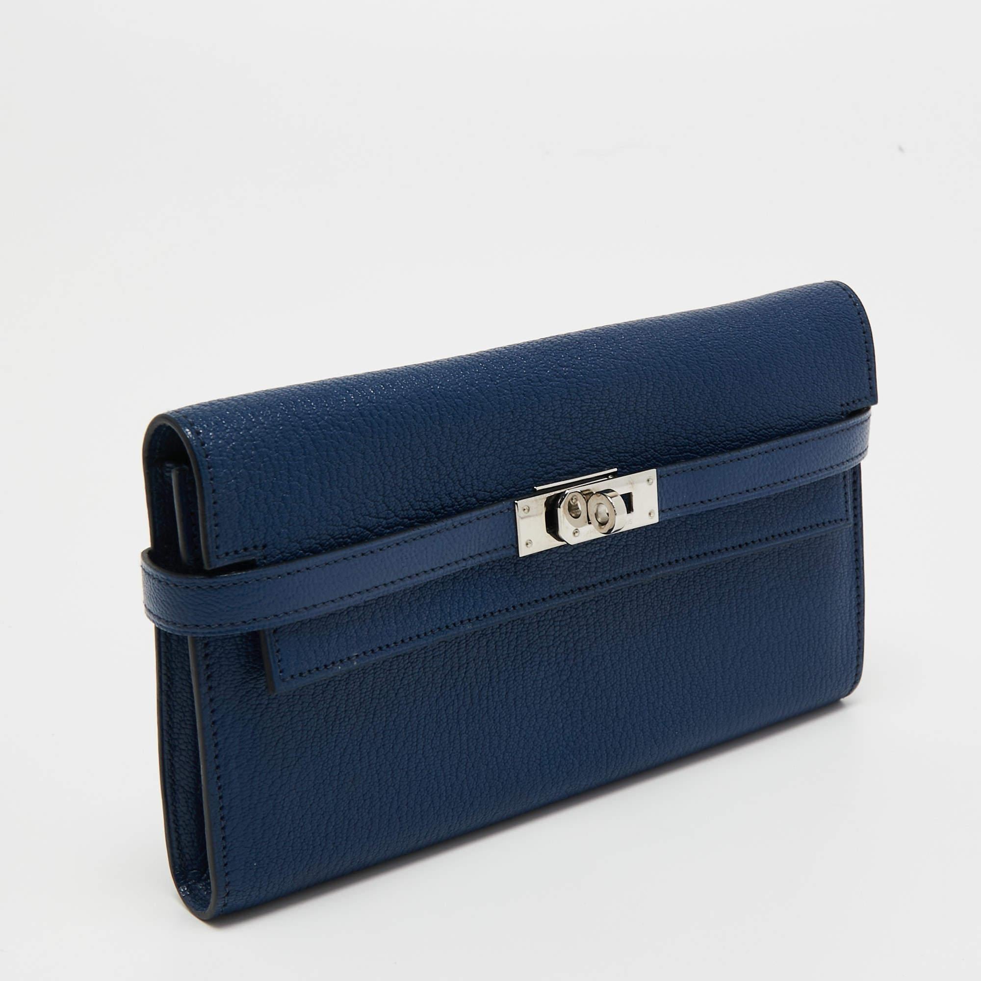 Hermes Bleu De Malte Chevre Mysore Leather Kelly Classic Wallet In Good Condition In Dubai, Al Qouz 2