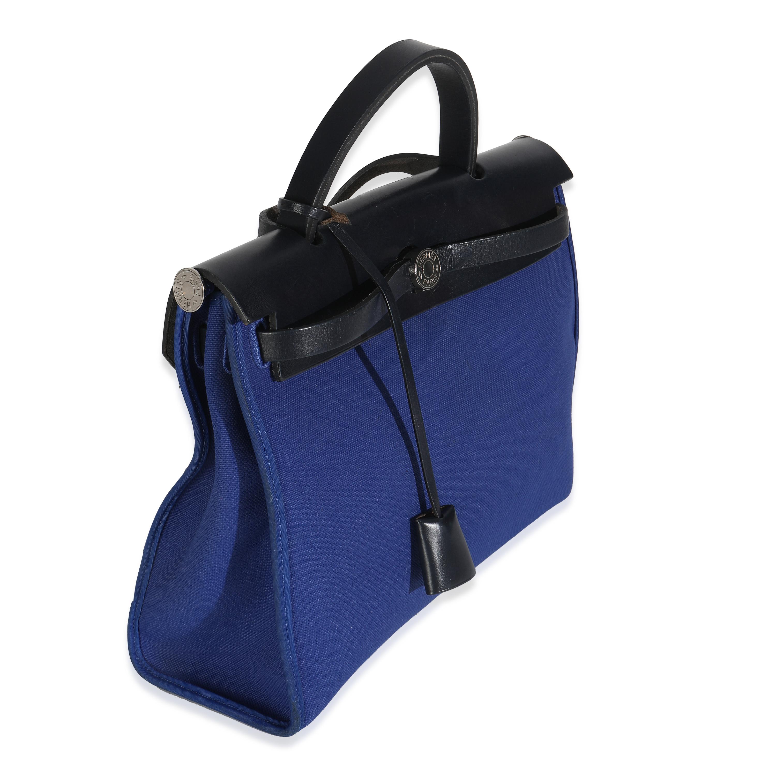 Violet Hermès Bleu Electrique Bleu Saphir Militaire Vache Hunter Herbag Zip 31 PHW en vente