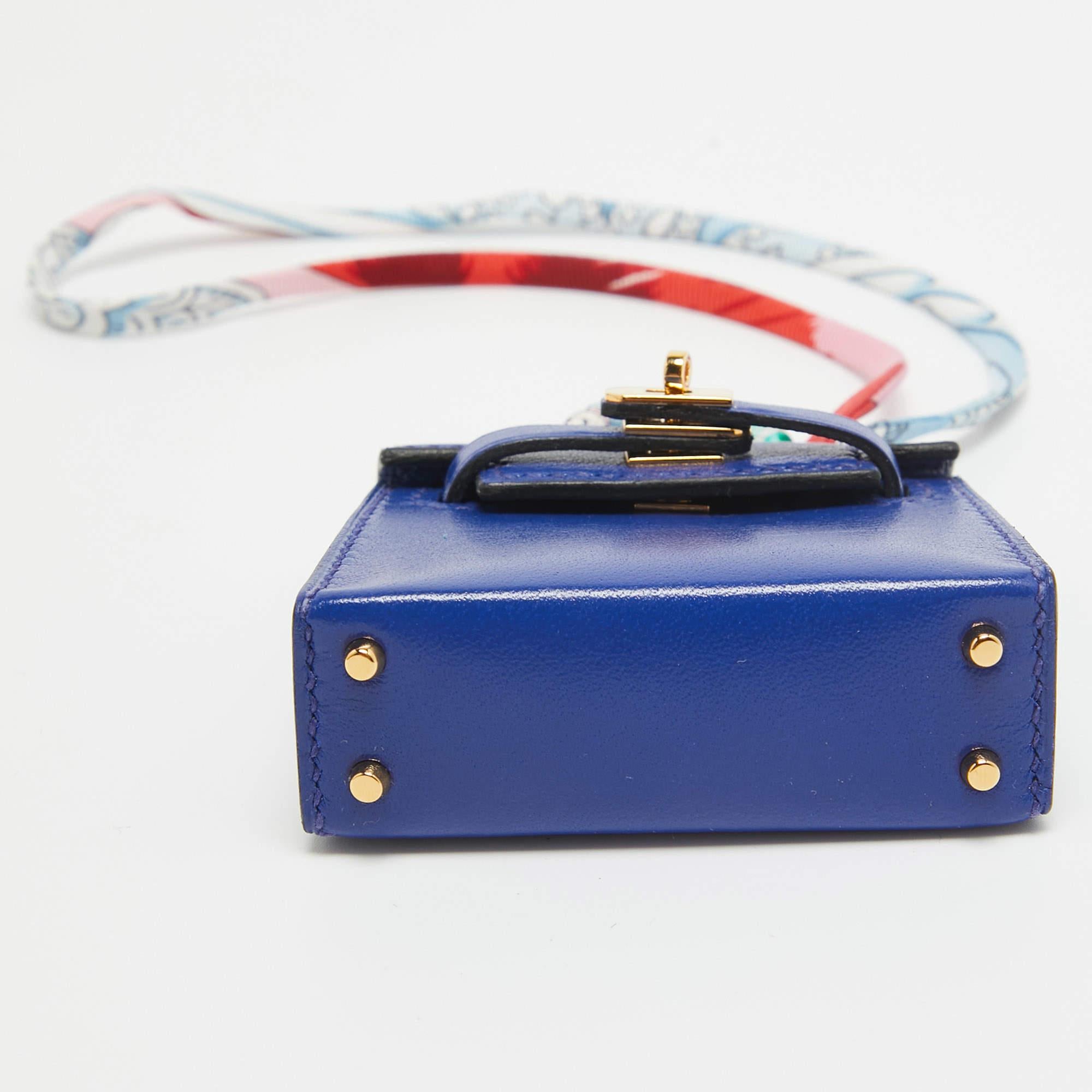 Hermes Bleu Electrique Tadelakt Cuir Mini Sac Kelly Twilly Charm en vente 2