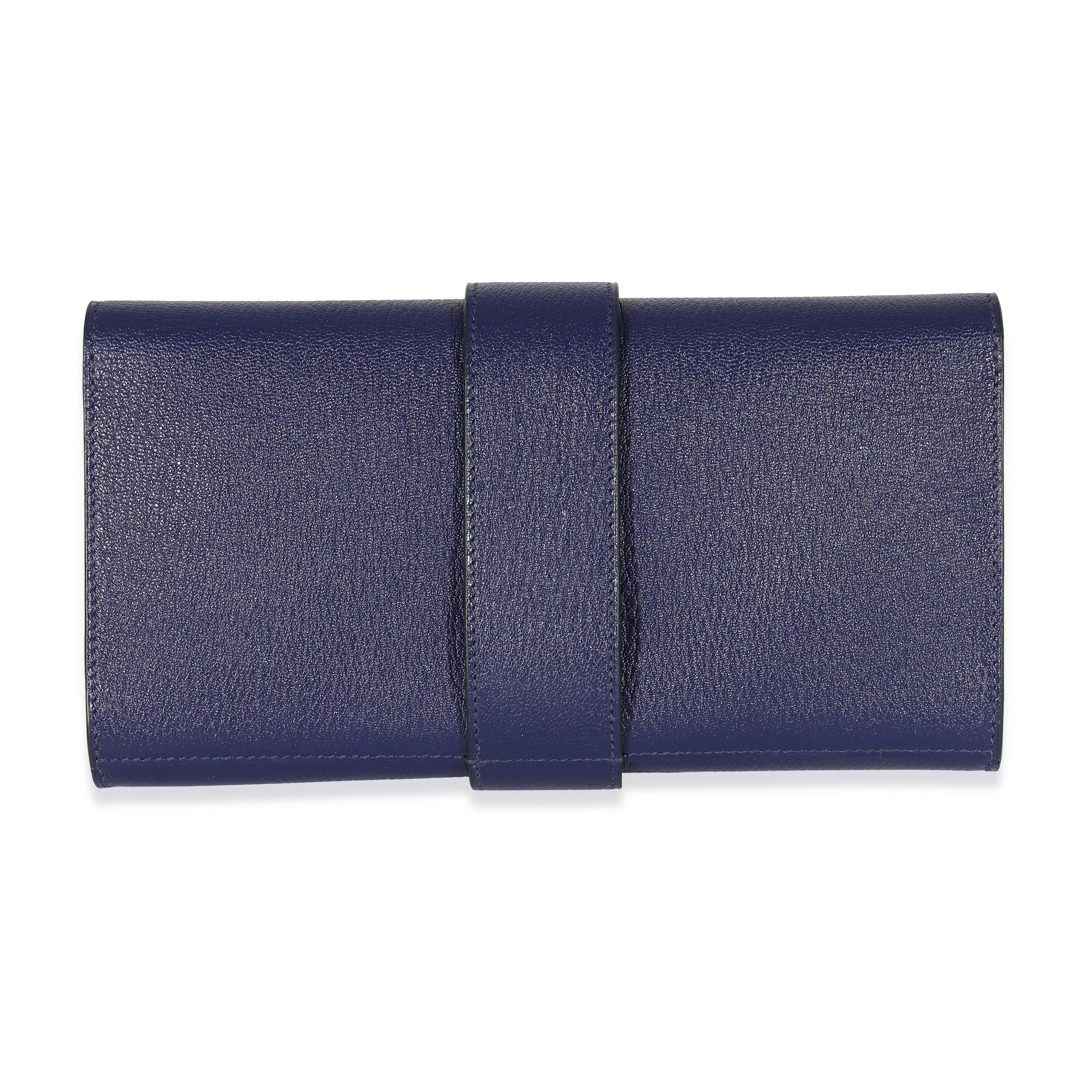 Listing Title : Hermes Bleu Encre Mysore Chevre Medor 23 GHW
SKU : Z132176
Condit : Usagé 
État du sac à main : Etat impeccable
Commentaires sur l'état : L'article ne présente aucun signe d'usure. Plastique sur la quincaillerie extérieure.
Marque :