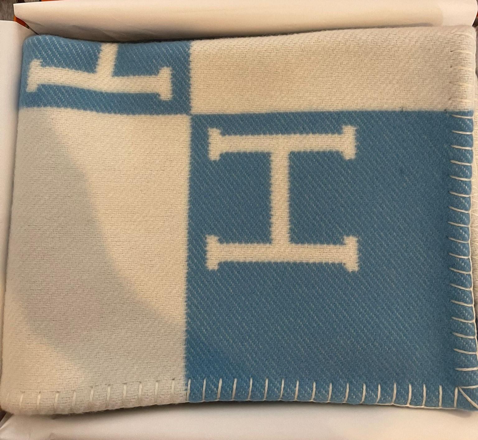 Women's or Men's Hermes Bleu Genièvre / Blanc Avalon baby blanket