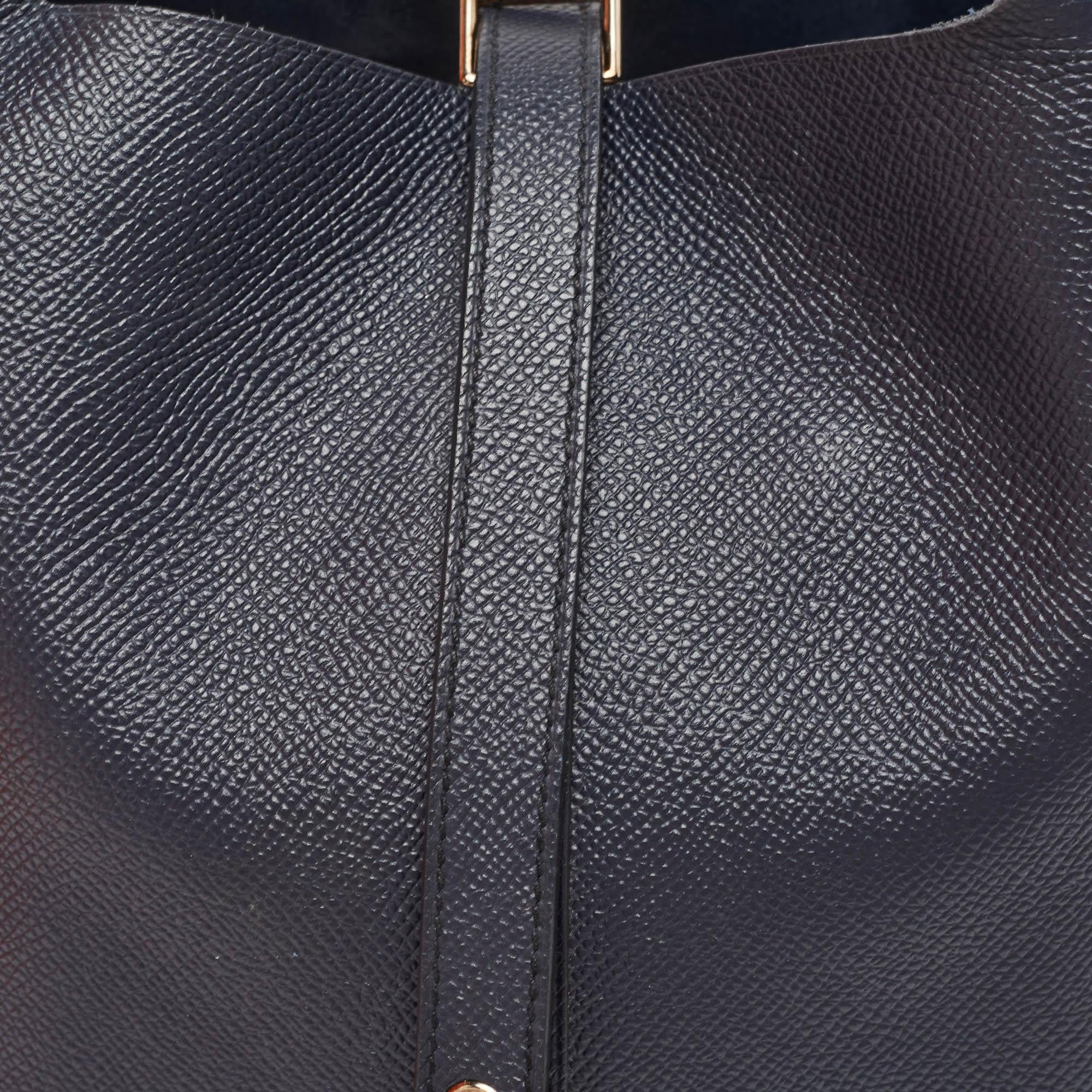 Hermes Bleu Indigo/Noir/Terre Battue Epsom Leather Picotin Lock Tressage 22 Bag In Good Condition In Dubai, Al Qouz 2