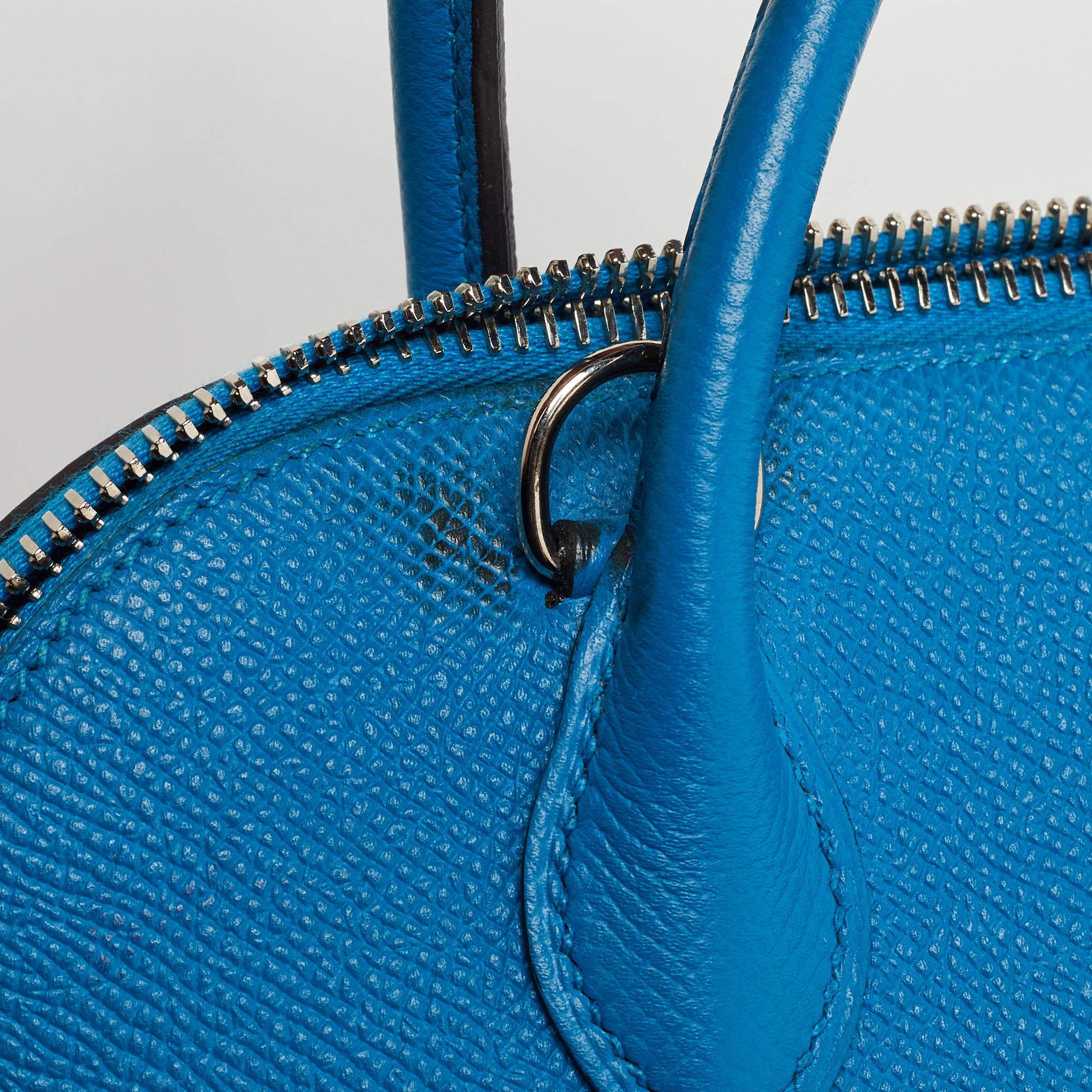 Hermes Bleu Izmir Epsom Leather Bolide 27 Bag In Good Condition For Sale In Dubai, Al Qouz 2