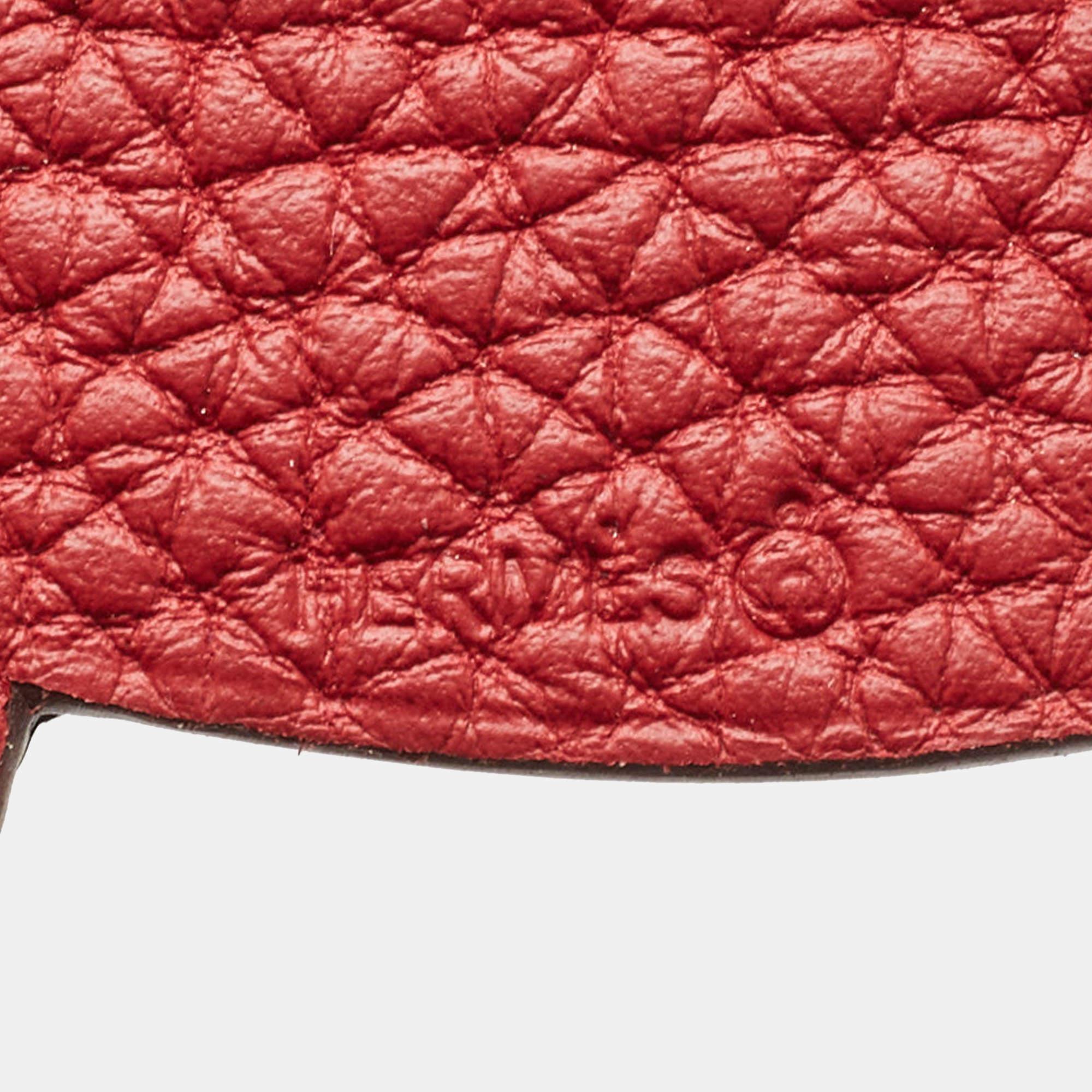 Hermès Bleu Jean/Rouge Garance Charm de sac Petit H en cuir Epsom et Togo Neuf - En vente à Dubai, Al Qouz 2
