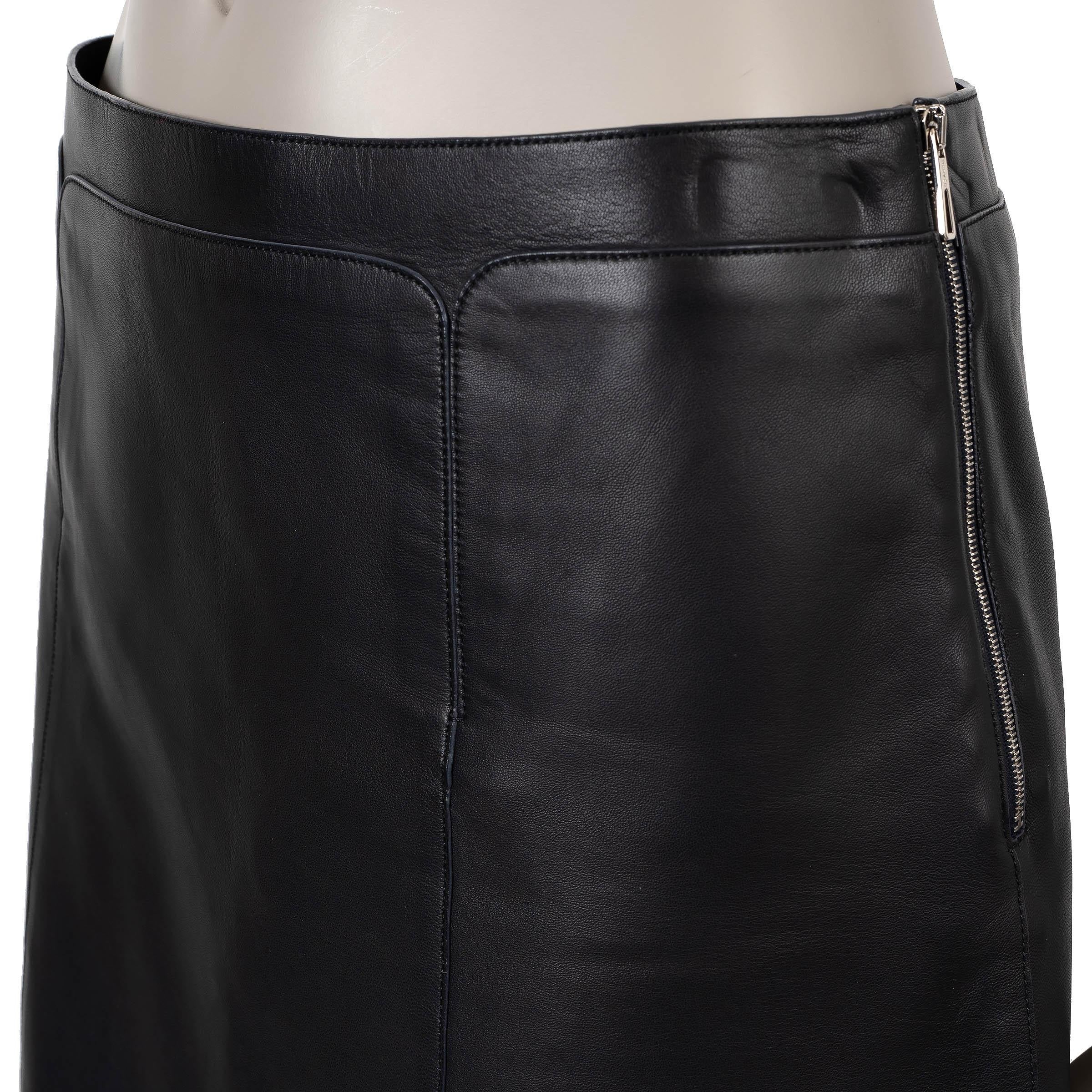 HERMES Bleu Noir cuir bleu 2021 MINI jupe PANELÉE 38 S en vente 1