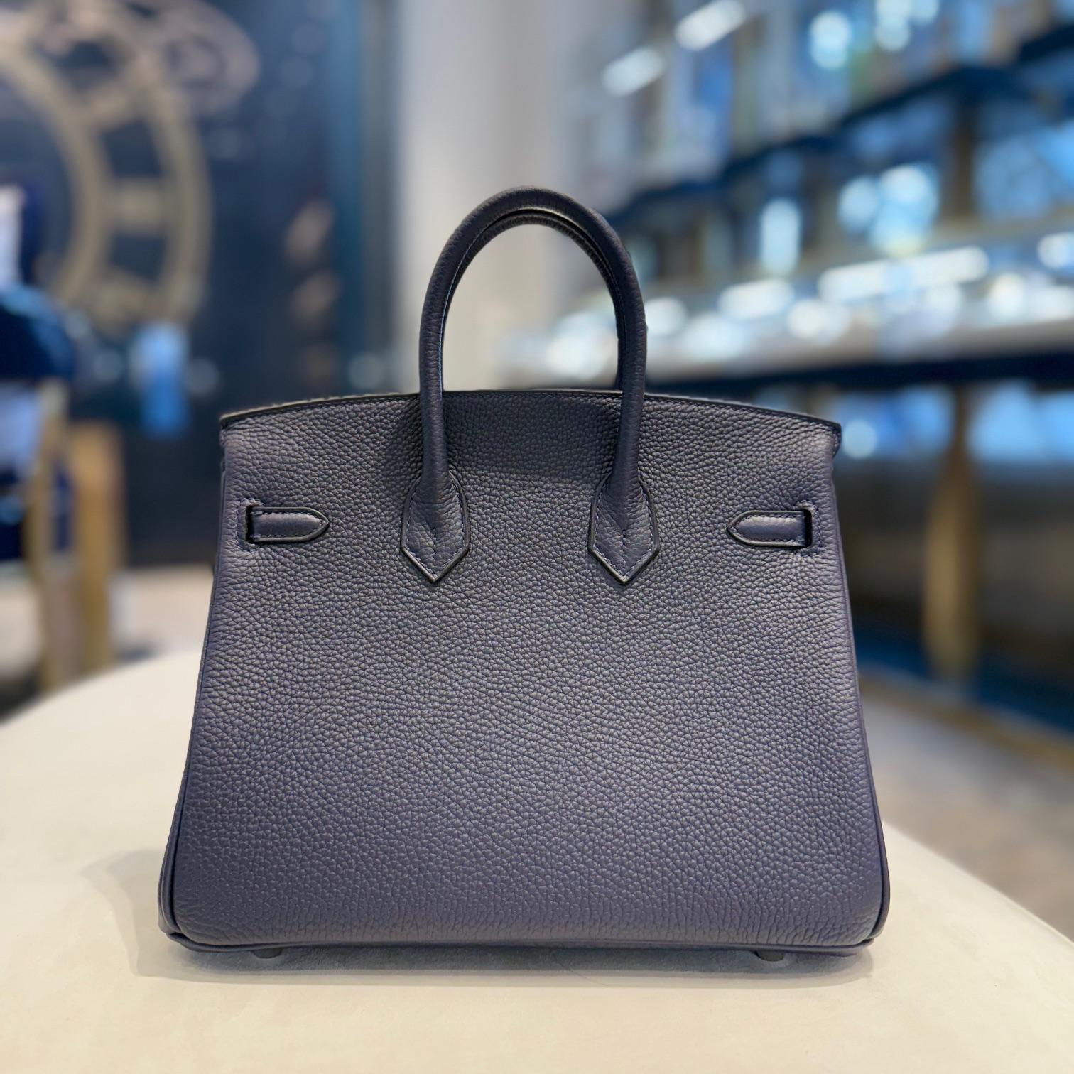 Noir Hermès Bleu Nuit Birkin 25 Togo Palladium Hardware en vente