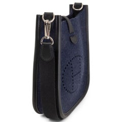 HERMES Bleu Nuit / Noir EVELYNE 16 TPM AMAZONE FEUTRE / Swift Crossbody Bag