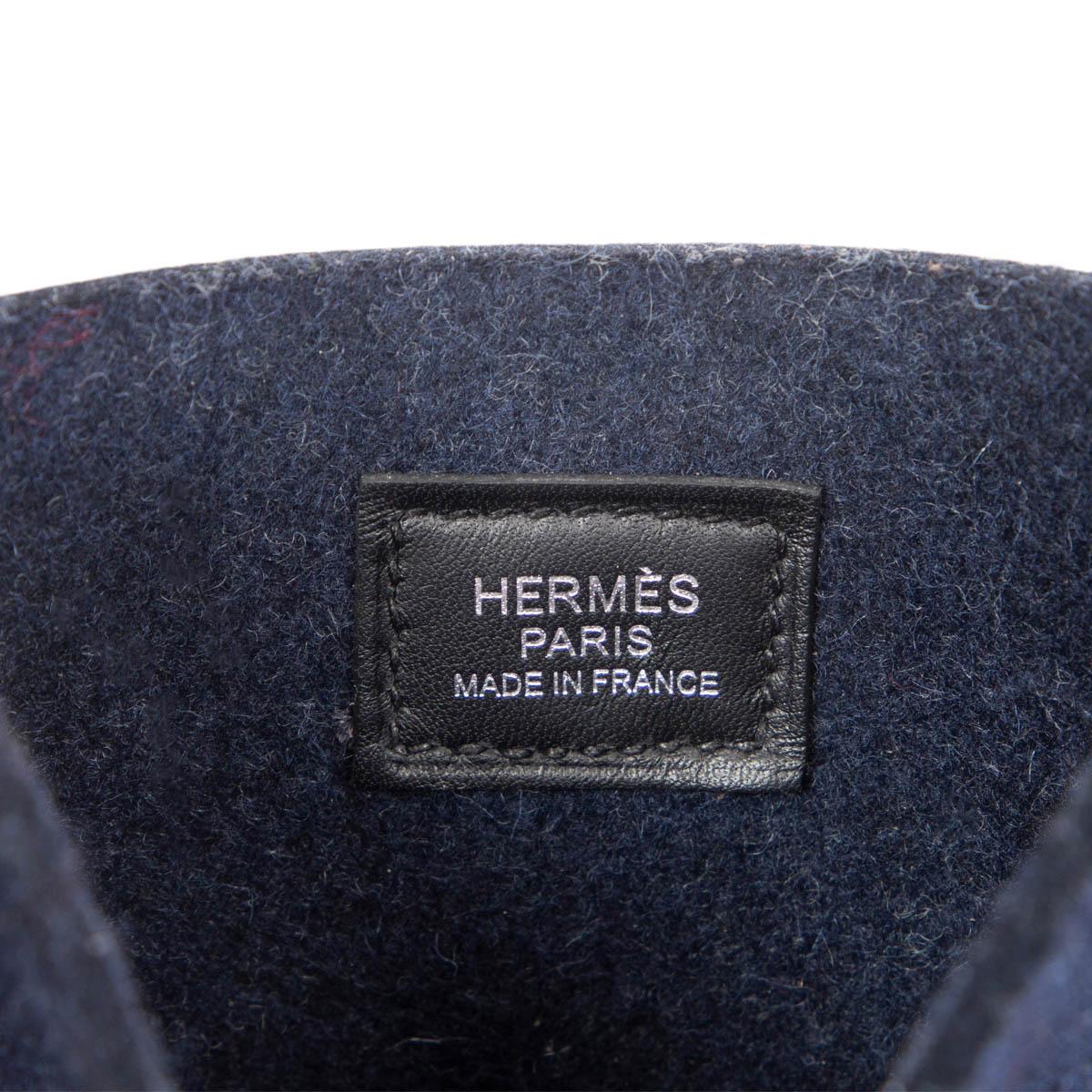 Black HERMES Bleu Nuit / Noir EVELYNE 16 TPM AMAZONE FEUTRE / Swift Crossbody Bag