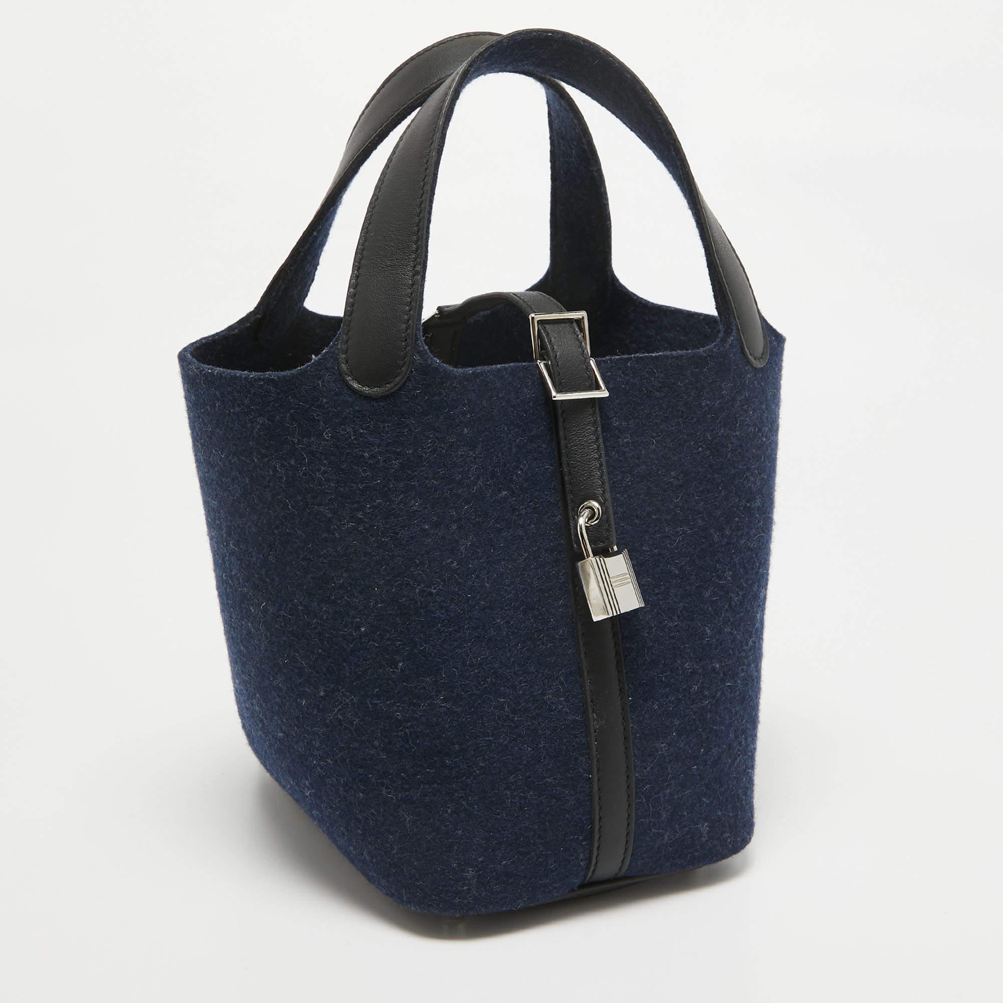Hermes Bleu Nuit/Noir Feutre und Swift Leder Picotin Lock 18 Tasche (Schwarz) im Angebot