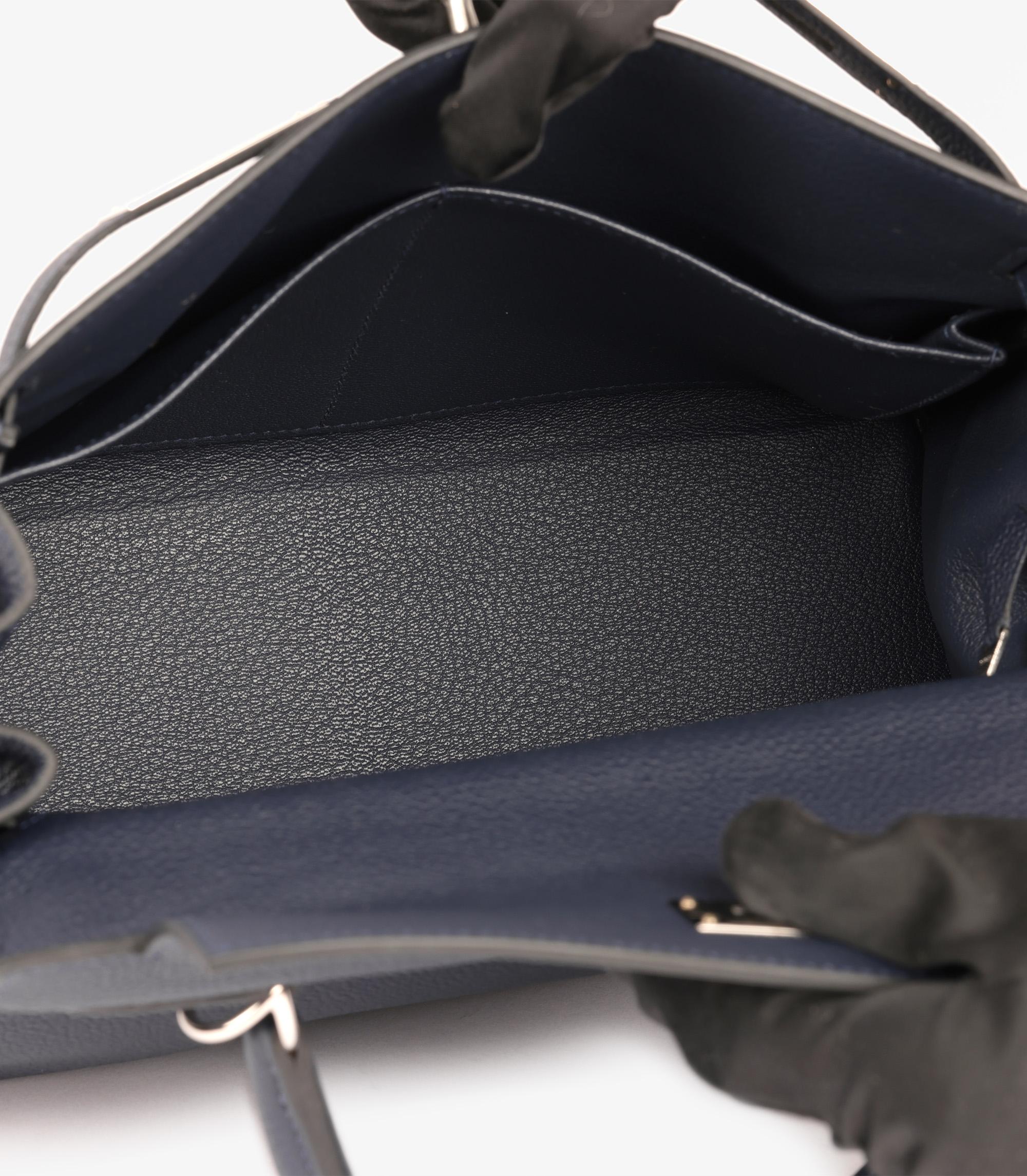 Hermès Bleu Nuit Togo Leather Kelly 28cm Retourne en vente 5