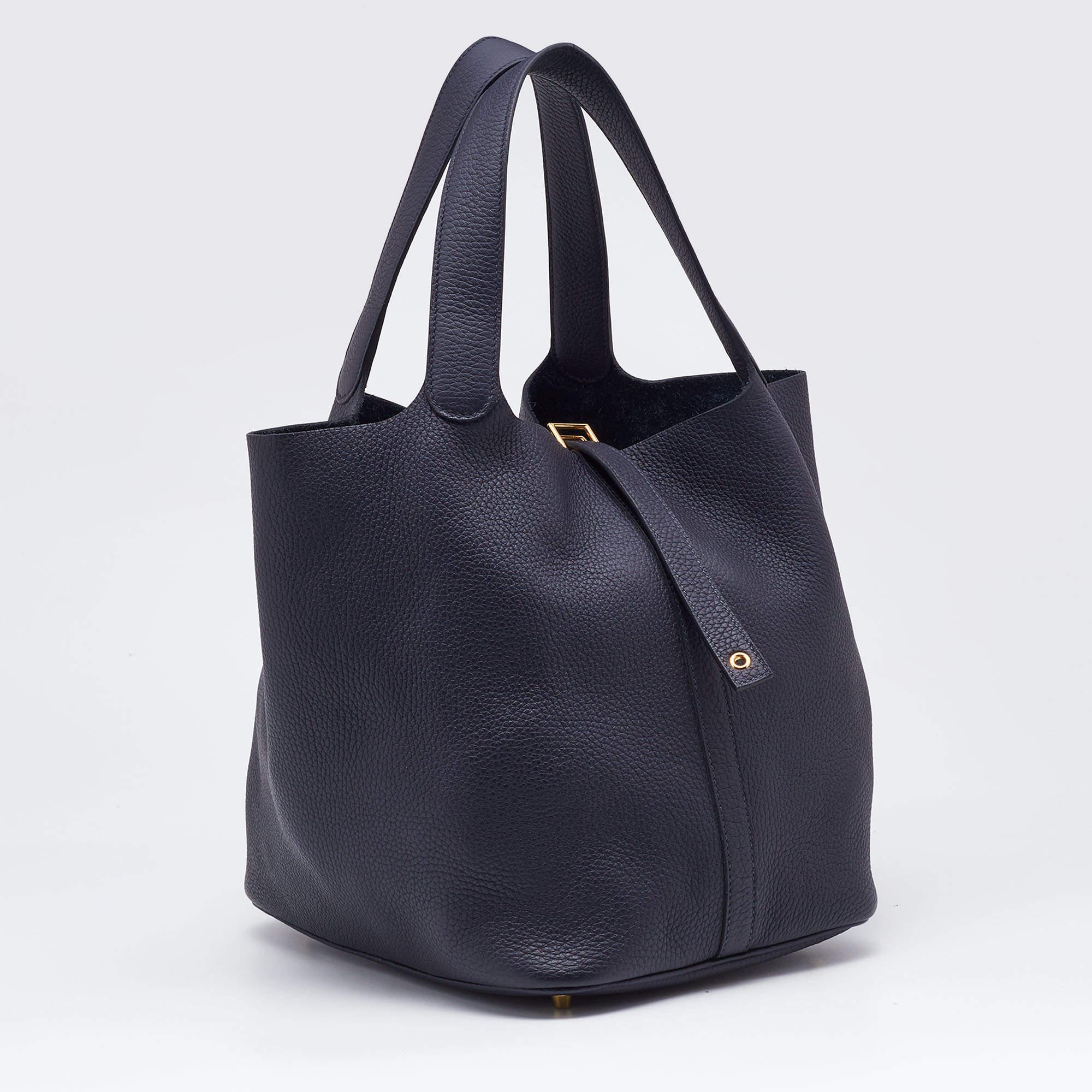 Hermes Bleu Ocean Taurillon Clemence Leather Picotin Lock 22 Bag In Good Condition In Dubai, Al Qouz 2