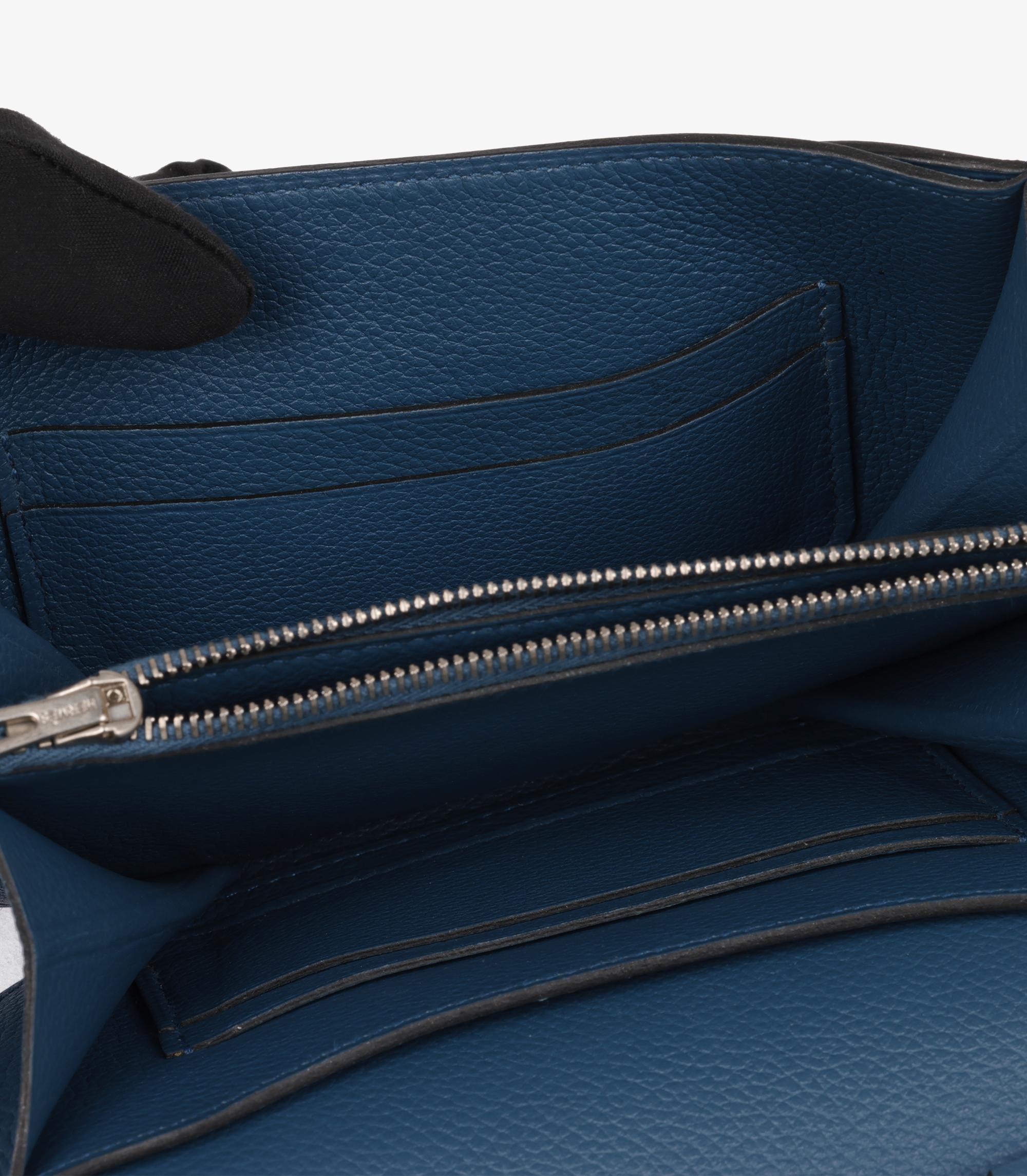 Hermès Bleu Saphir Evercolour Leather Mini Convoyeur Bag in vendita 2