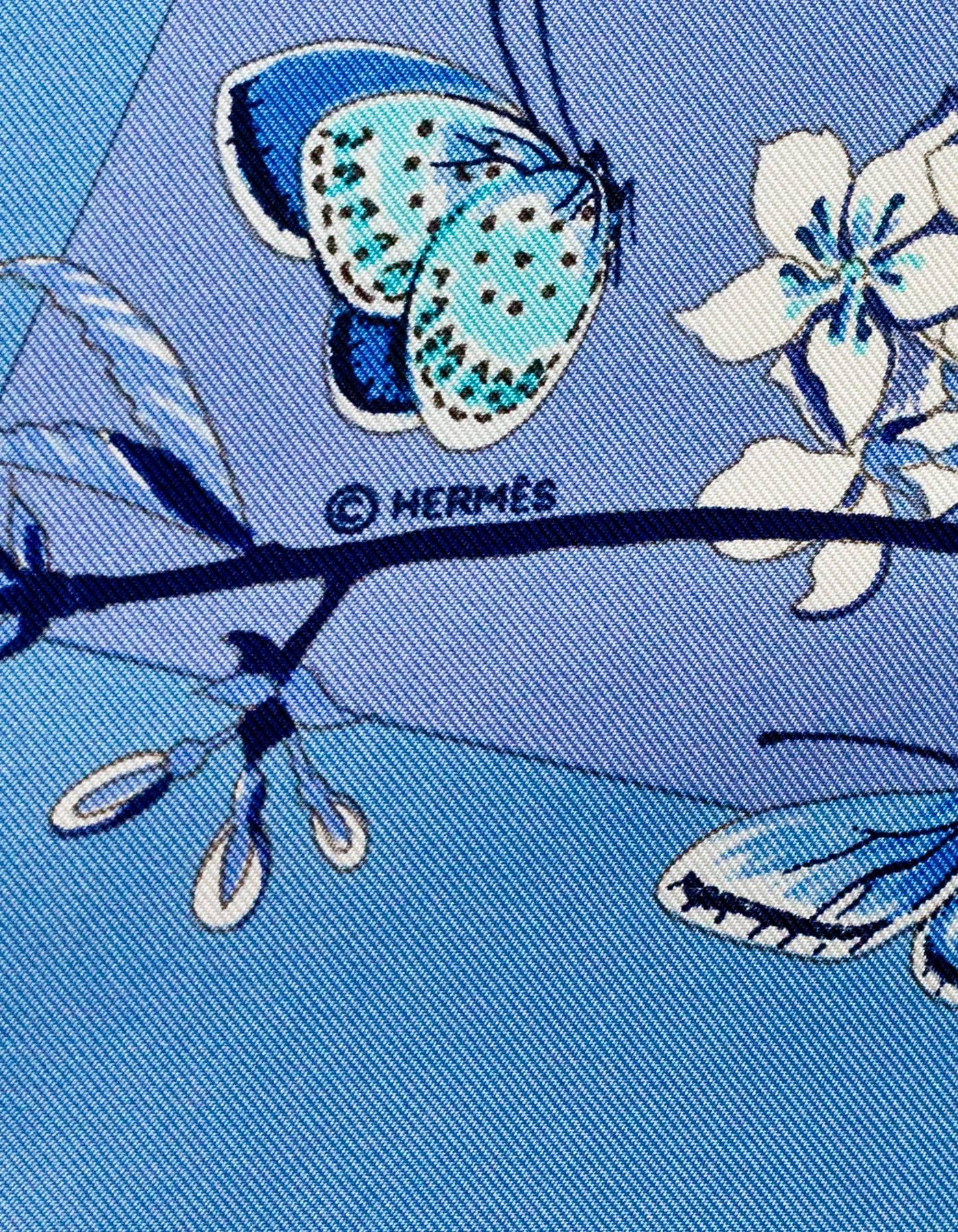 Hermes Blue & White Vol Amoureux des Azures Butterfly 90cm Silk Scarf w. Box In Excellent Condition In New York, NY